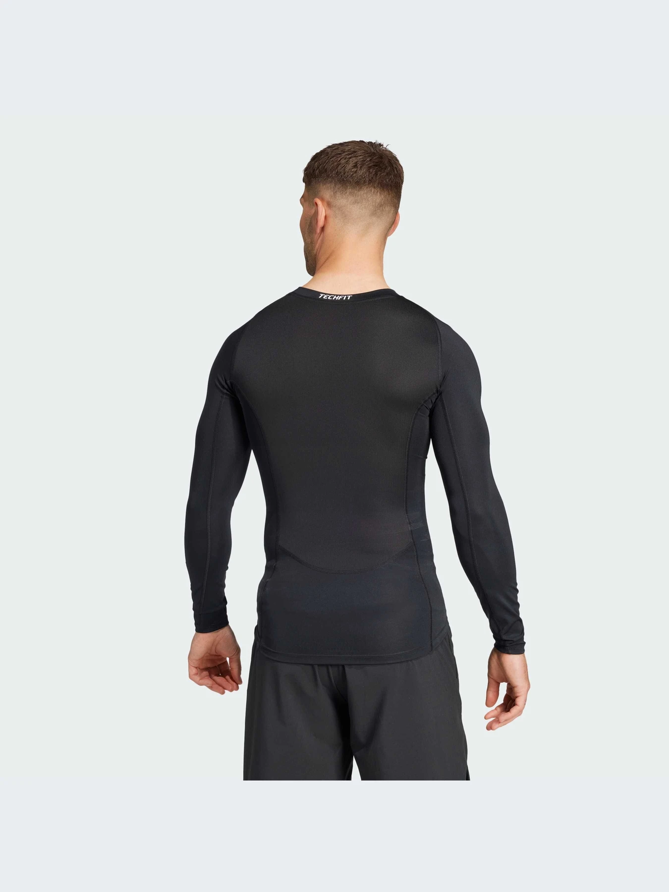 Худи и свитшоты Adidas Clima модель JE6702-KZ Худи и свитшоты Adidas Clima модель JE6702-KZ Фото