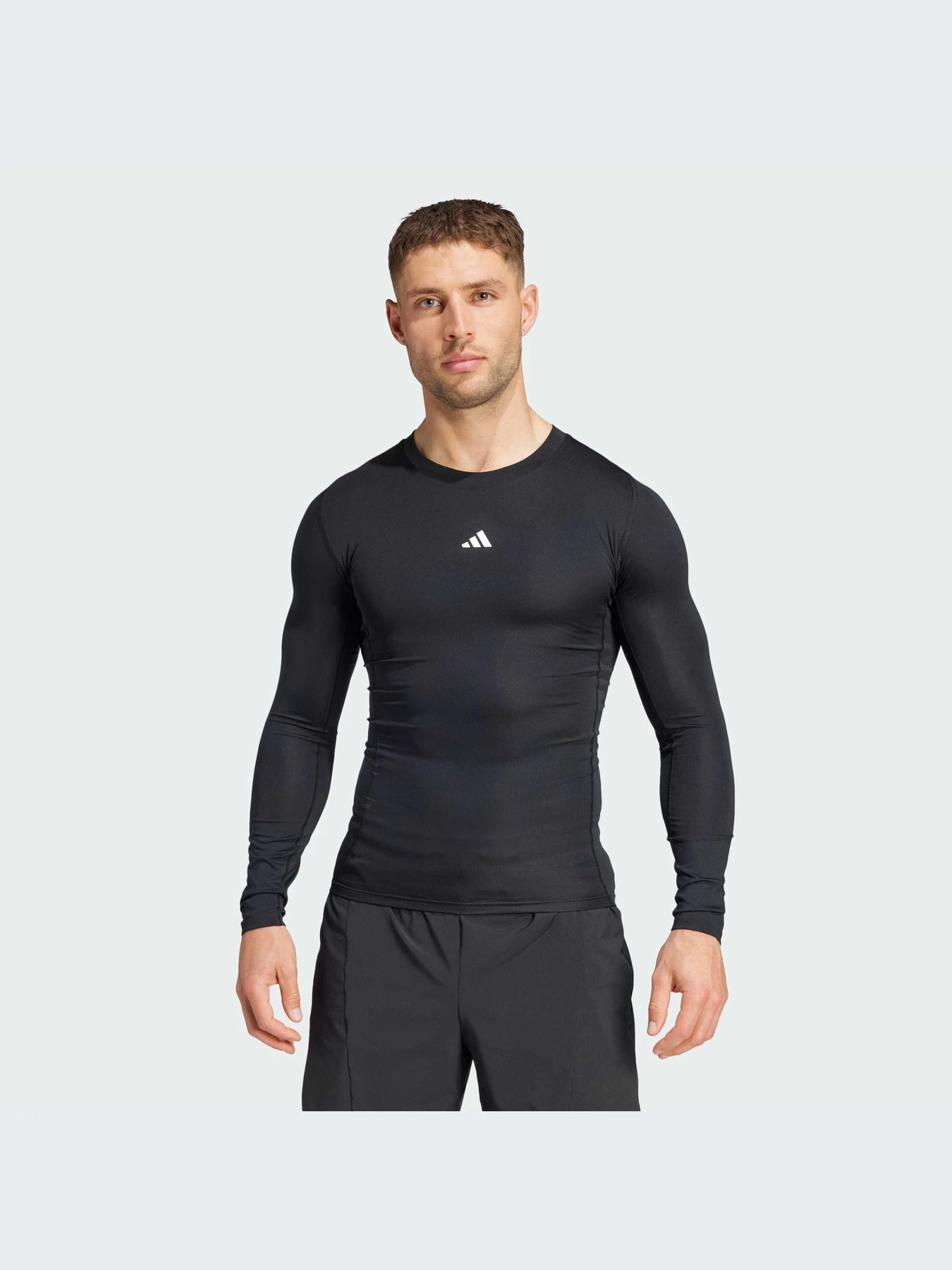 Худи и свитшоты Adidas Clima модель JE6702-KZ Худи и свитшоты Adidas Clima модель JE6702-KZ Фото