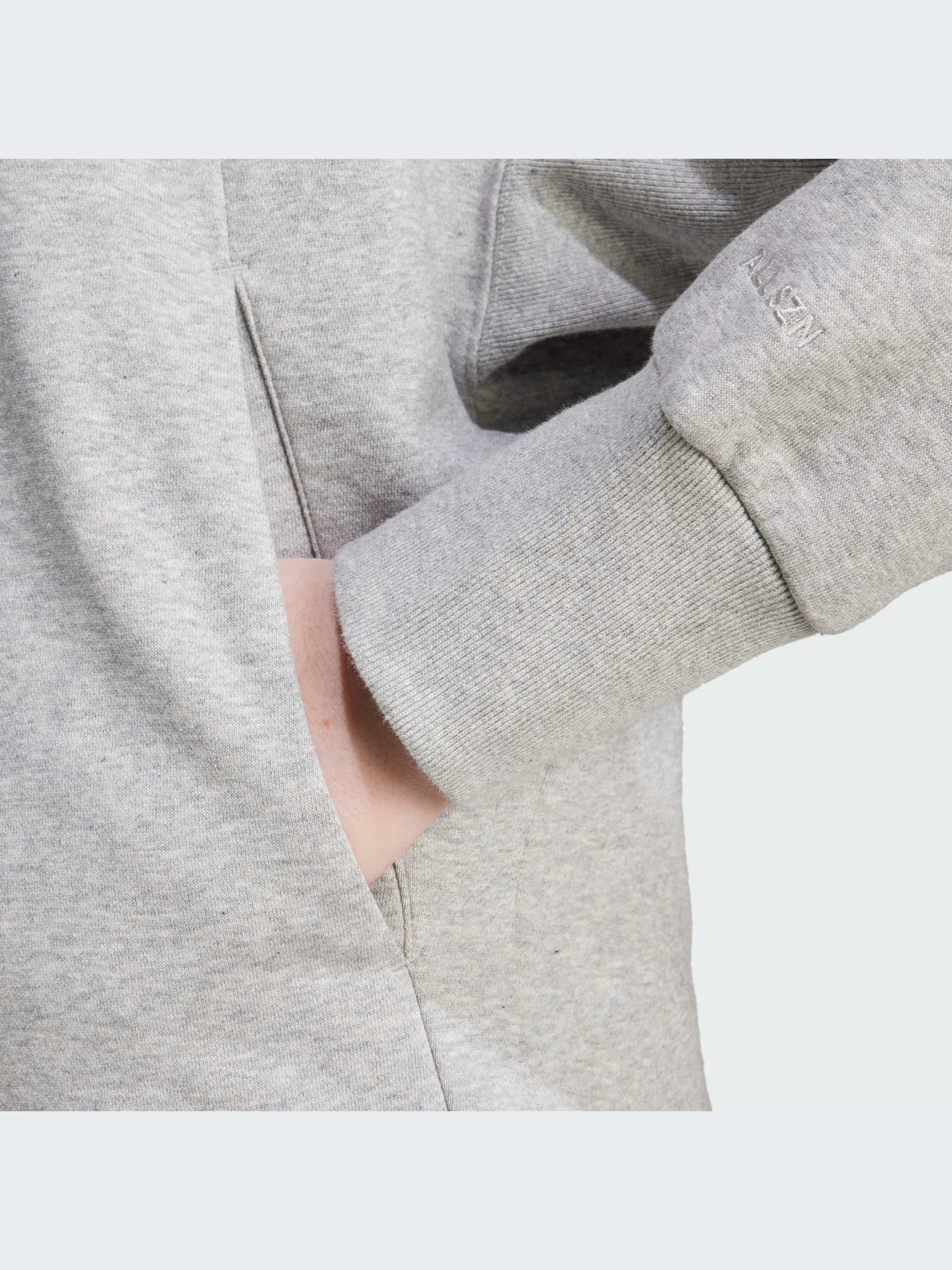 Худи и свитшоты Adidas модель IY6803-KZ Худи и свитшоты Adidas модель IY6803-KZ Фото