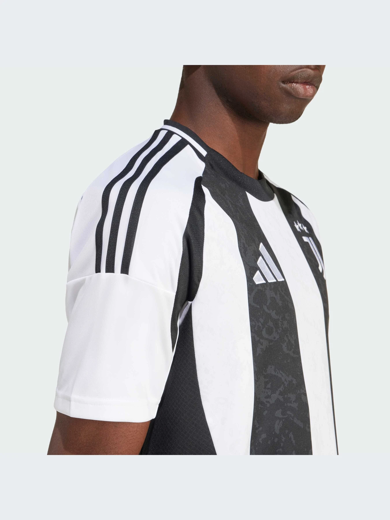Футболки и поло Adidas модель IS8002-KZ Футболки и поло Adidas модель IS8002-KZ Фото