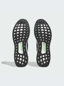 Кроссовки Adidas Ultraboost модель HQ4201-KZ Фото