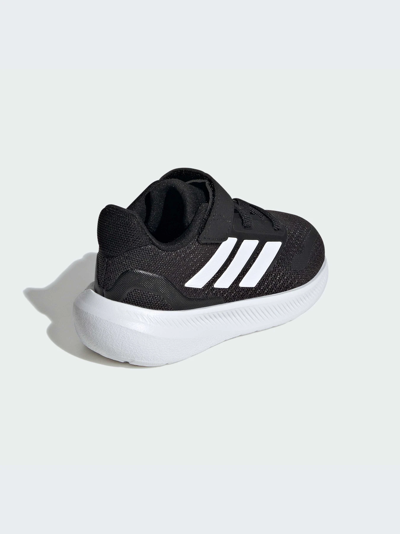 Кроссовки Adidas Runfalcon модель IE8598-KZ Кроссовки Adidas Runfalcon модель IE8598-KZ Фото