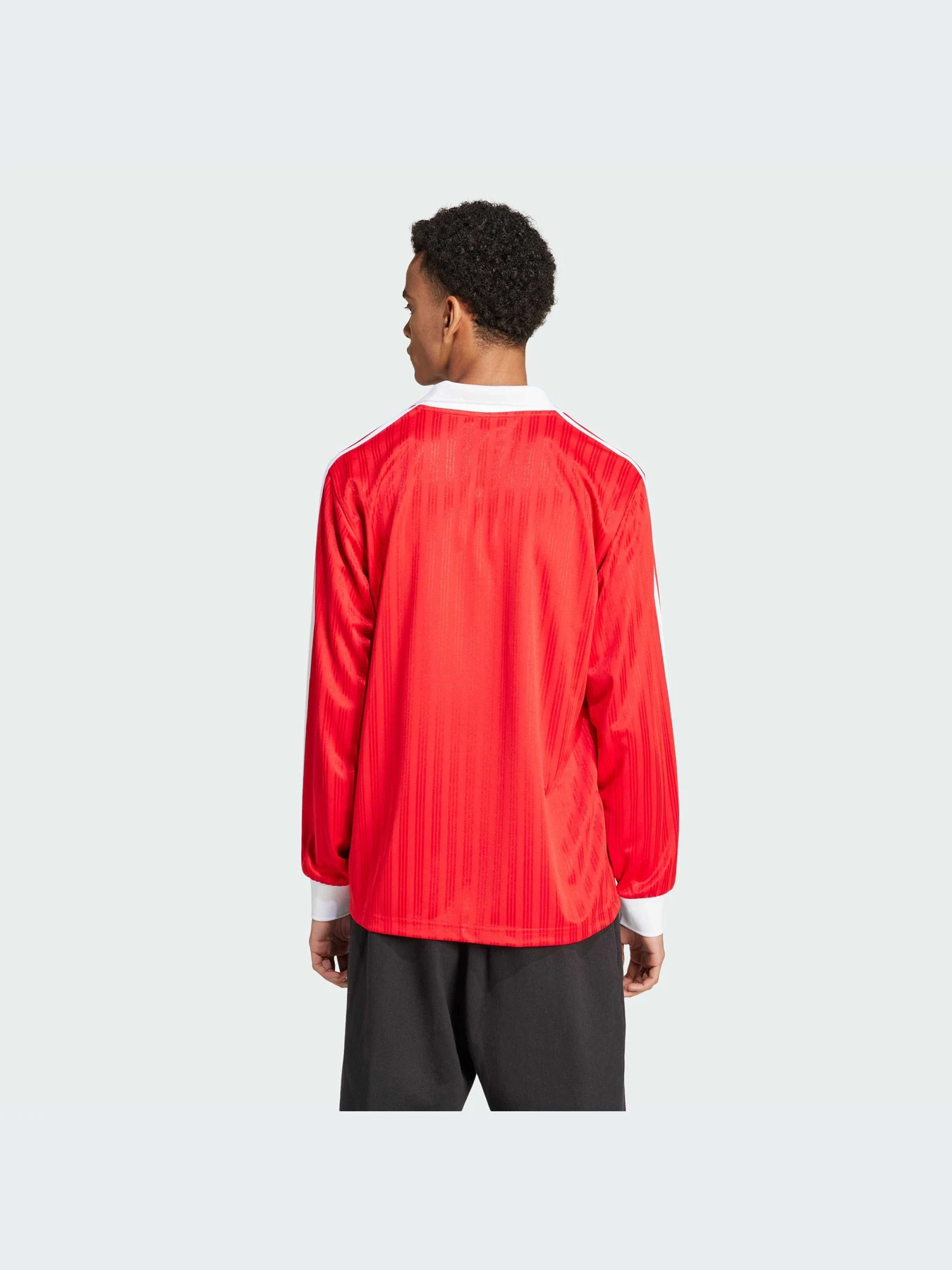 Худи и свитшоты Adidas Adicolor модель IX5226-KZ Худи и свитшоты Adidas Adicolor модель IX5226-KZ Фото