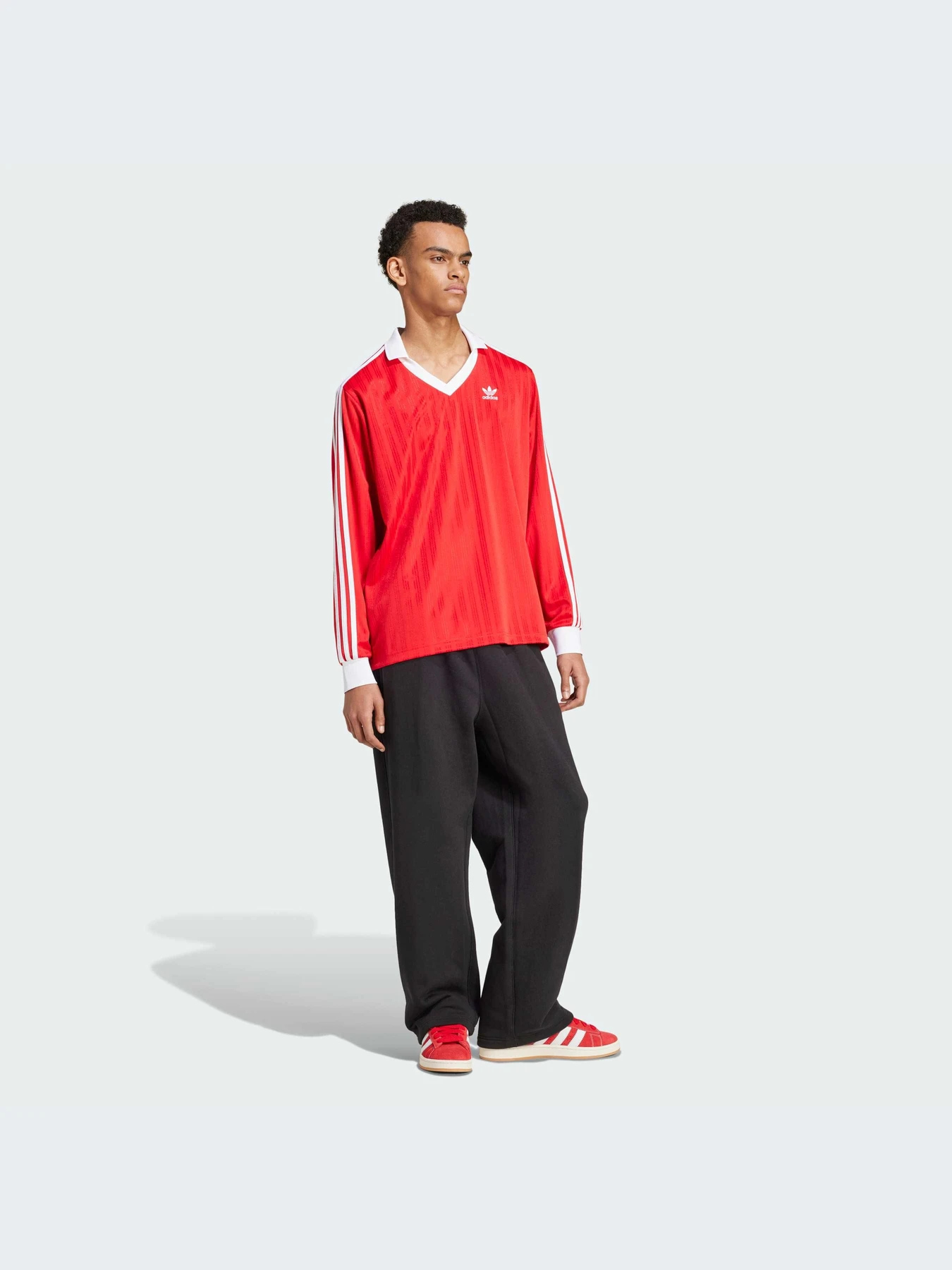 Худи и свитшоты Adidas Adicolor модель IX5226-KZ Худи и свитшоты Adidas Adicolor модель IX5226-KZ Фото