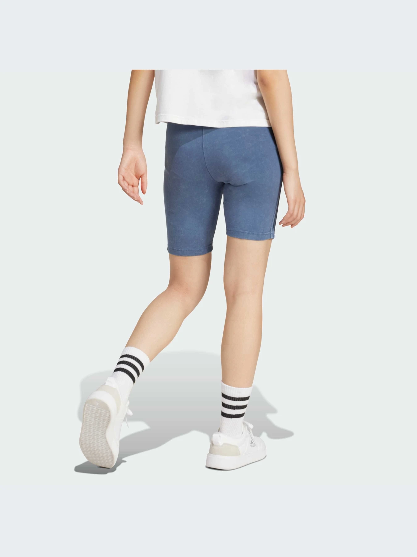 Шорты Adidas модель IQ3686-KZ Шорты Adidas модель IQ3686-KZ Фото