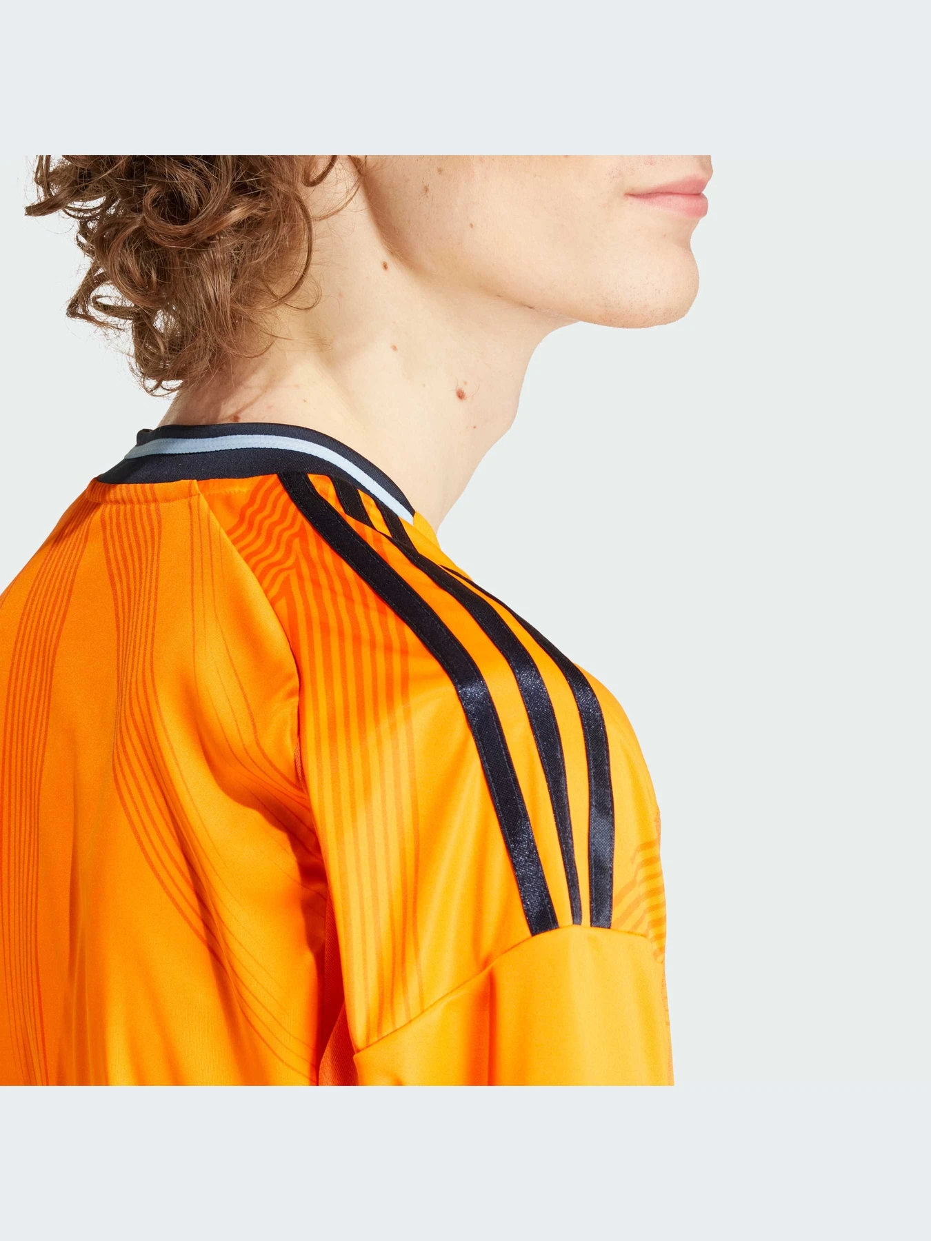 Футболки и поло Adidas модель IU5013-KZ Футболки и поло Adidas модель IU5013-KZ Фото