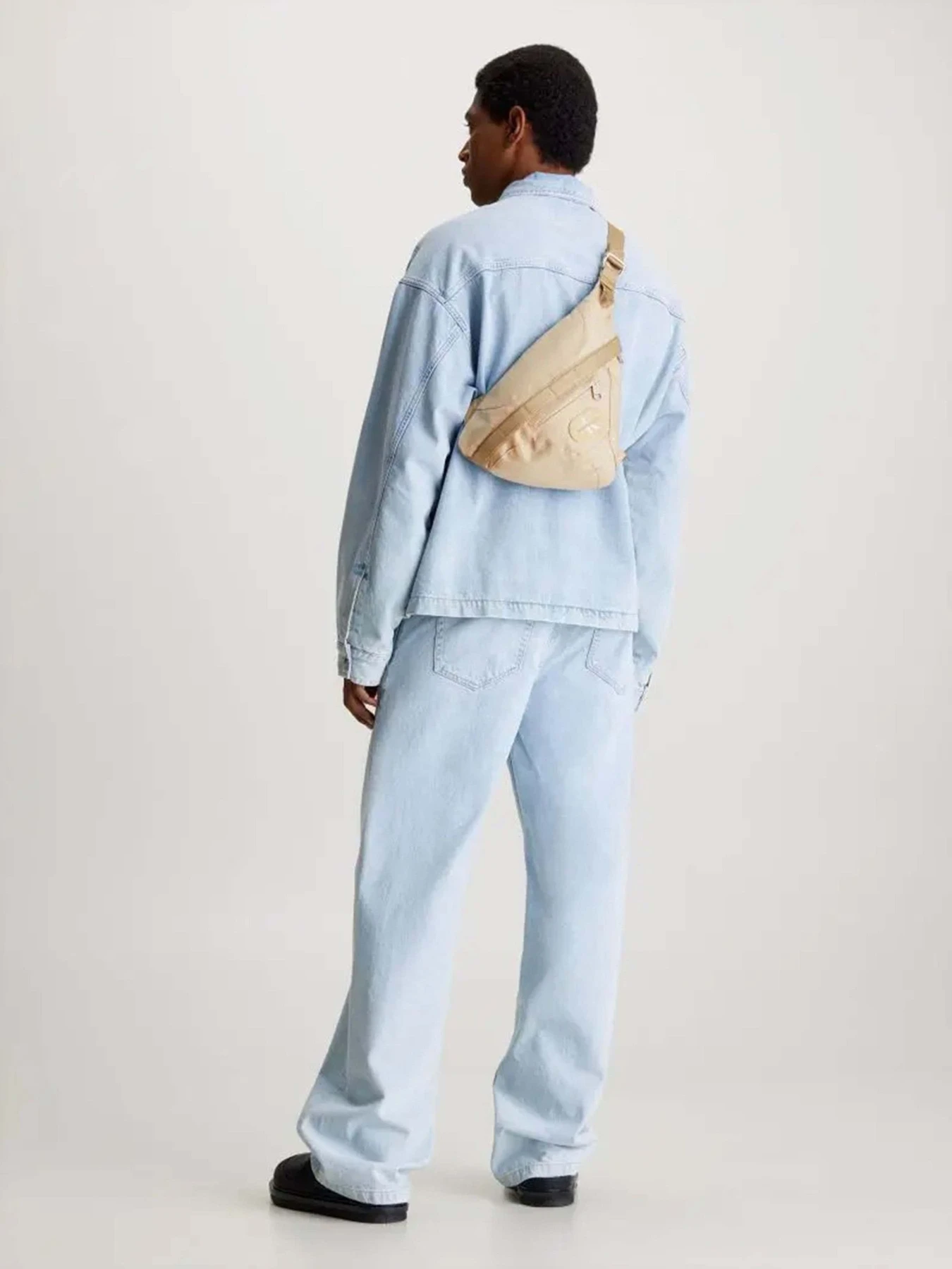 Сумки Calvin Klein модель K50K511733-PF2 Сумки Calvin Klein модель K50K511733-PF2 Фото