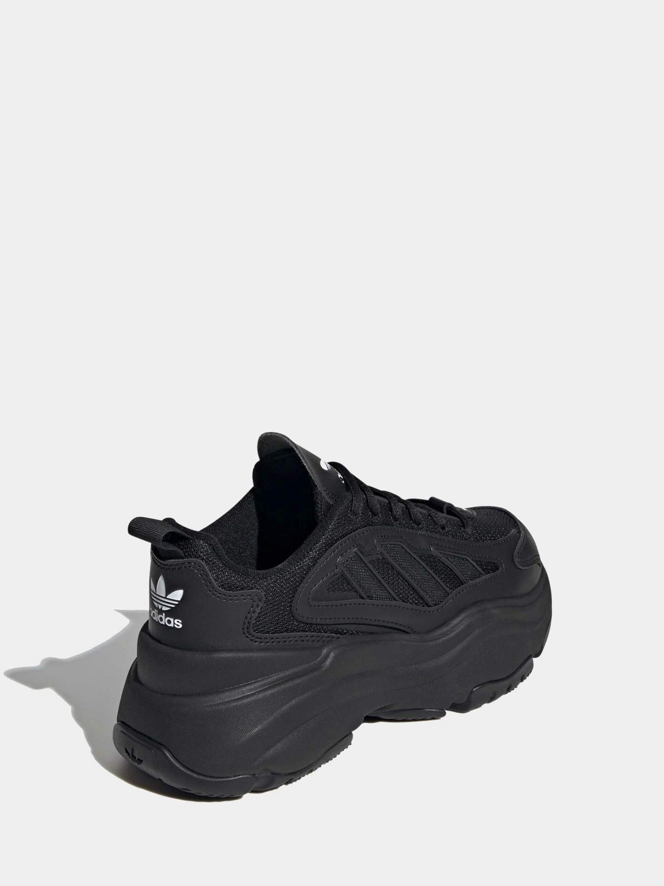 Кроссовки Adidas модель IG6045 Кроссовки Adidas модель IG6045 Фото