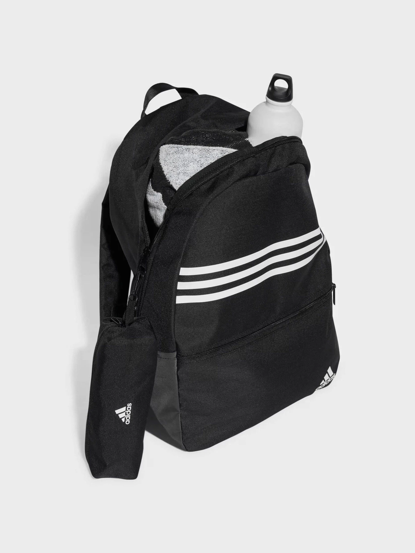 Рюкзаки Adidas модель IZ1895 Рюкзаки Adidas модель IZ1895 Фото