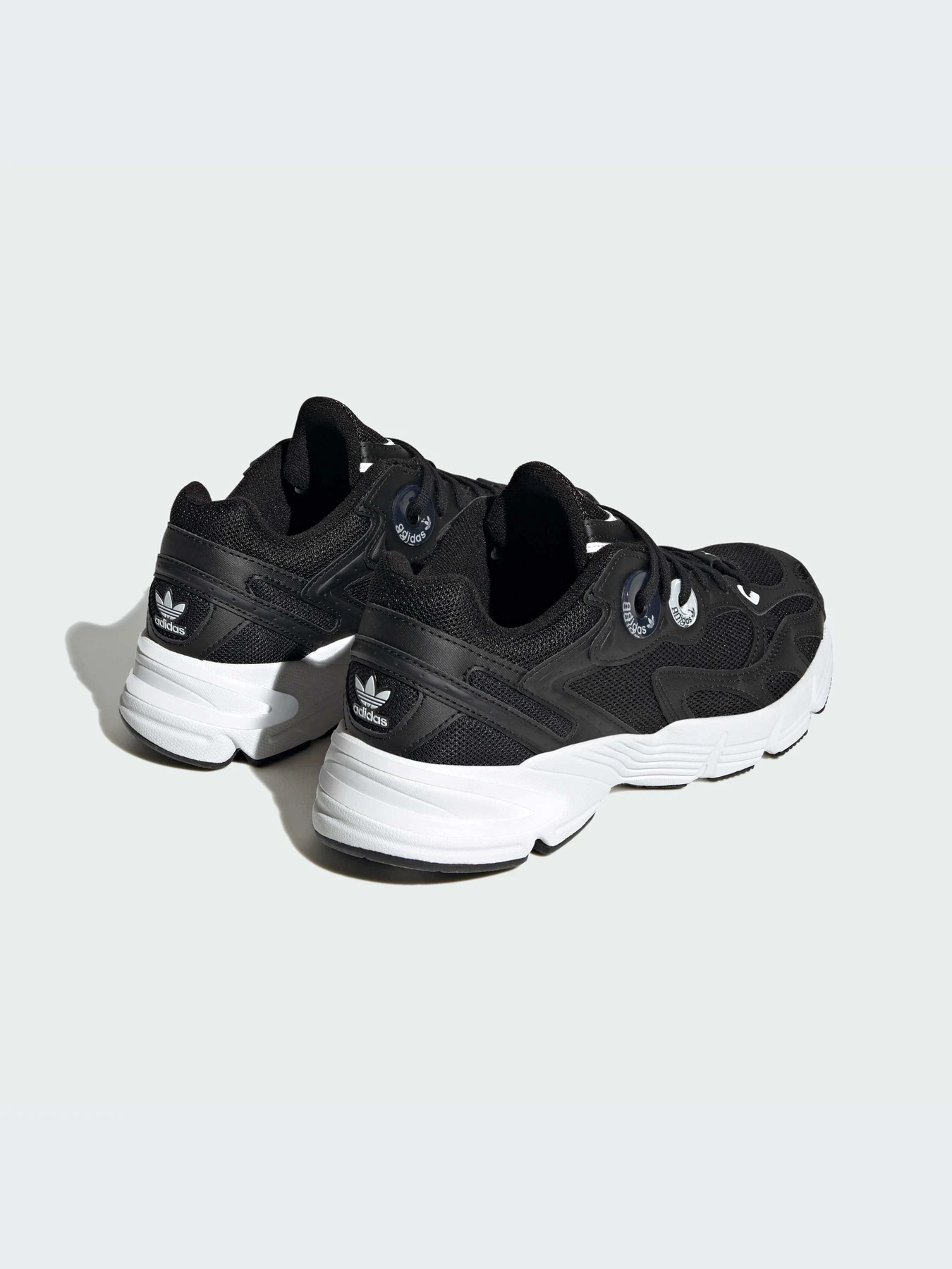 Кроссовки Adidas Astir модель IE9886-KZ Кроссовки Adidas Astir модель IE9886-KZ Фото
