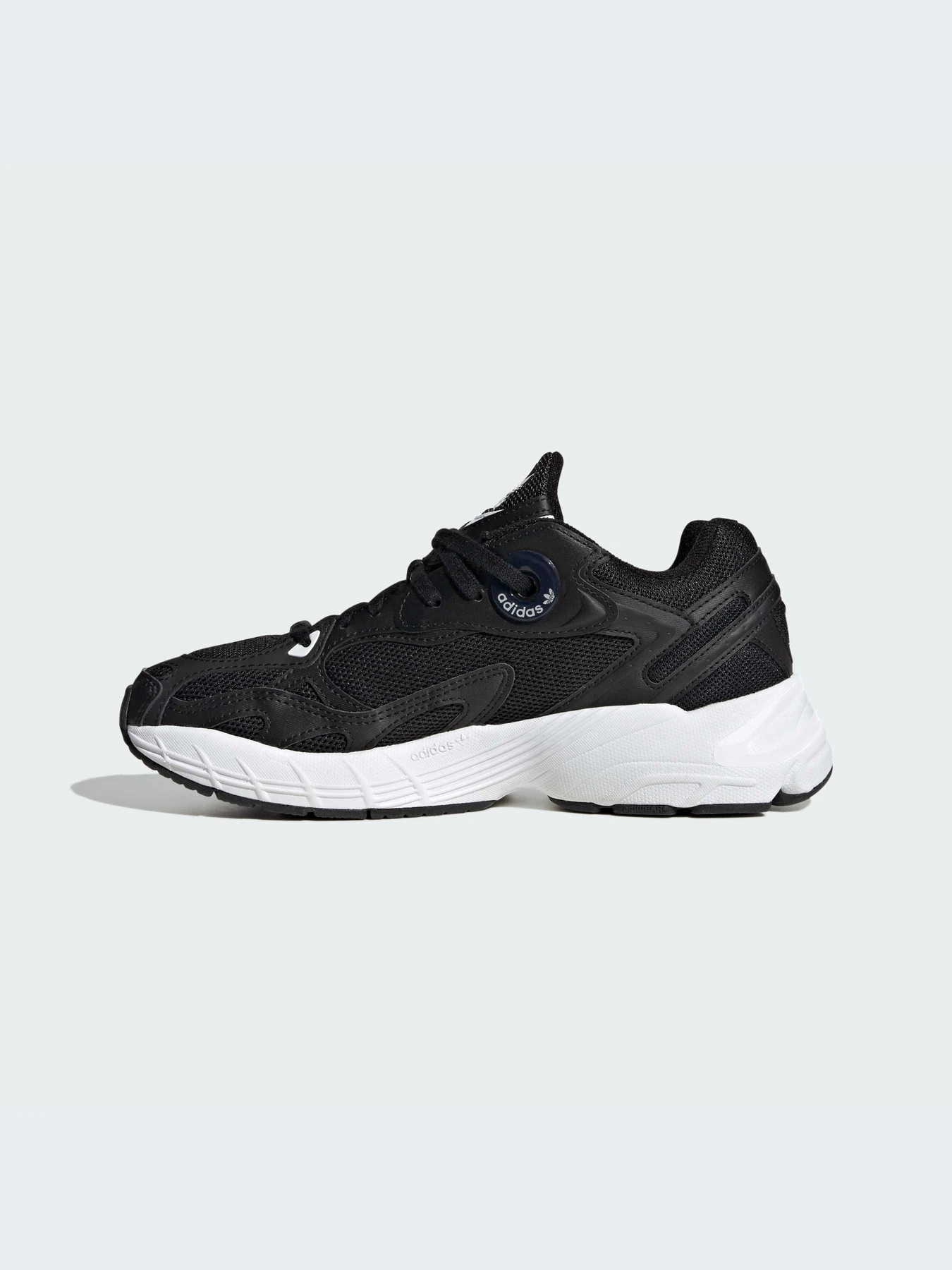 Кроссовки Adidas Astir модель IE9886-KZ Кроссовки Adidas Astir модель IE9886-KZ Фото