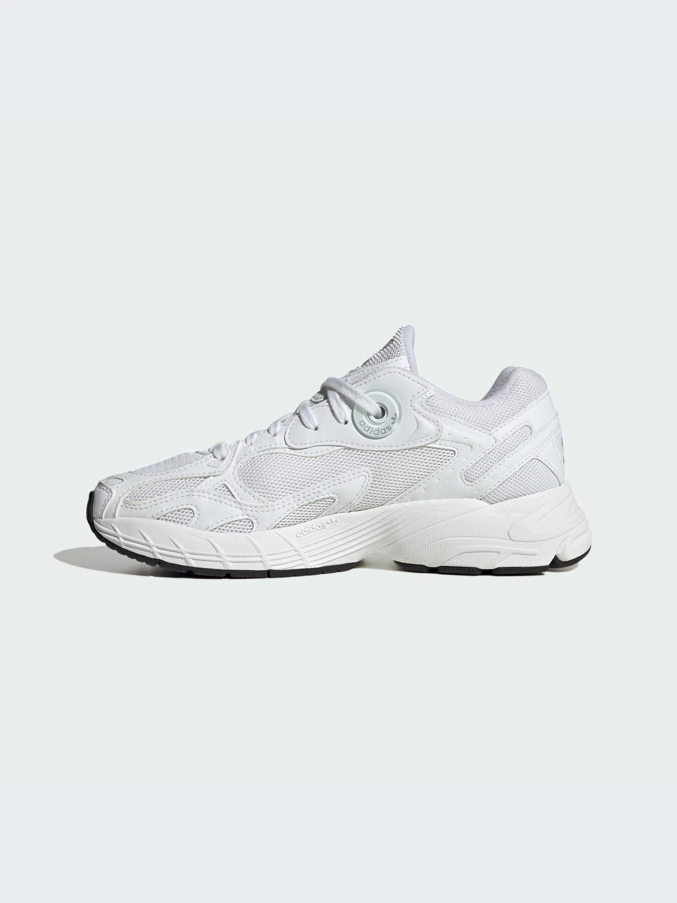 Кроссовки Adidas Astir модель IE9887-KZ Кроссовки Adidas Astir модель IE9887-KZ Фото