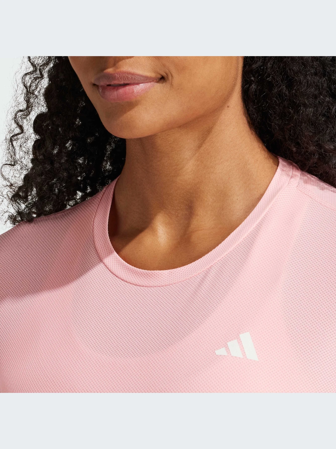 Худи и свитшоты Adidas модель IV5412-KZ Худи и свитшоты Adidas модель IV5412-KZ Фото