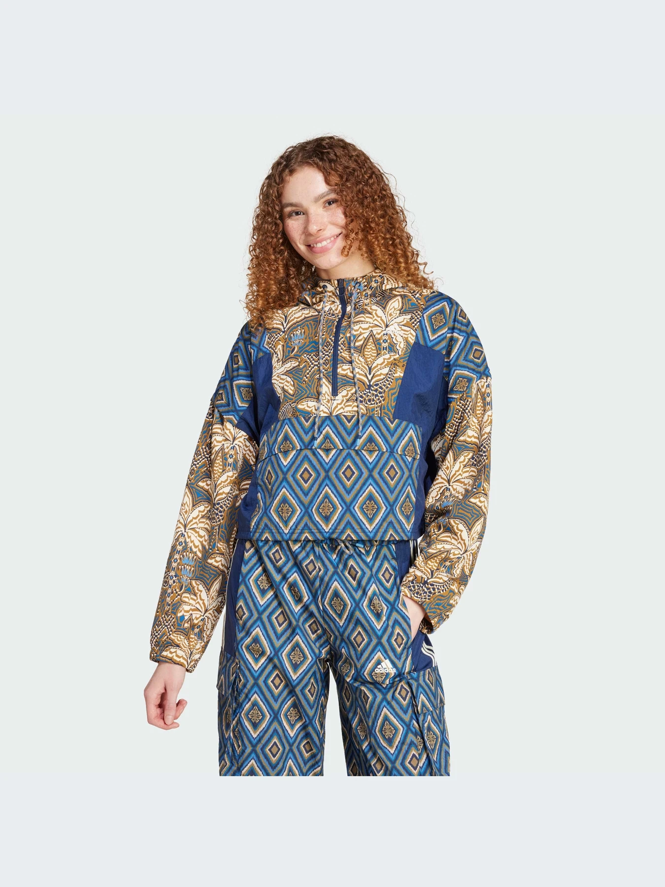 Худи и свитшоты Adidas модель IV9748-KZ Худи и свитшоты Adidas модель IV9748-KZ Фото