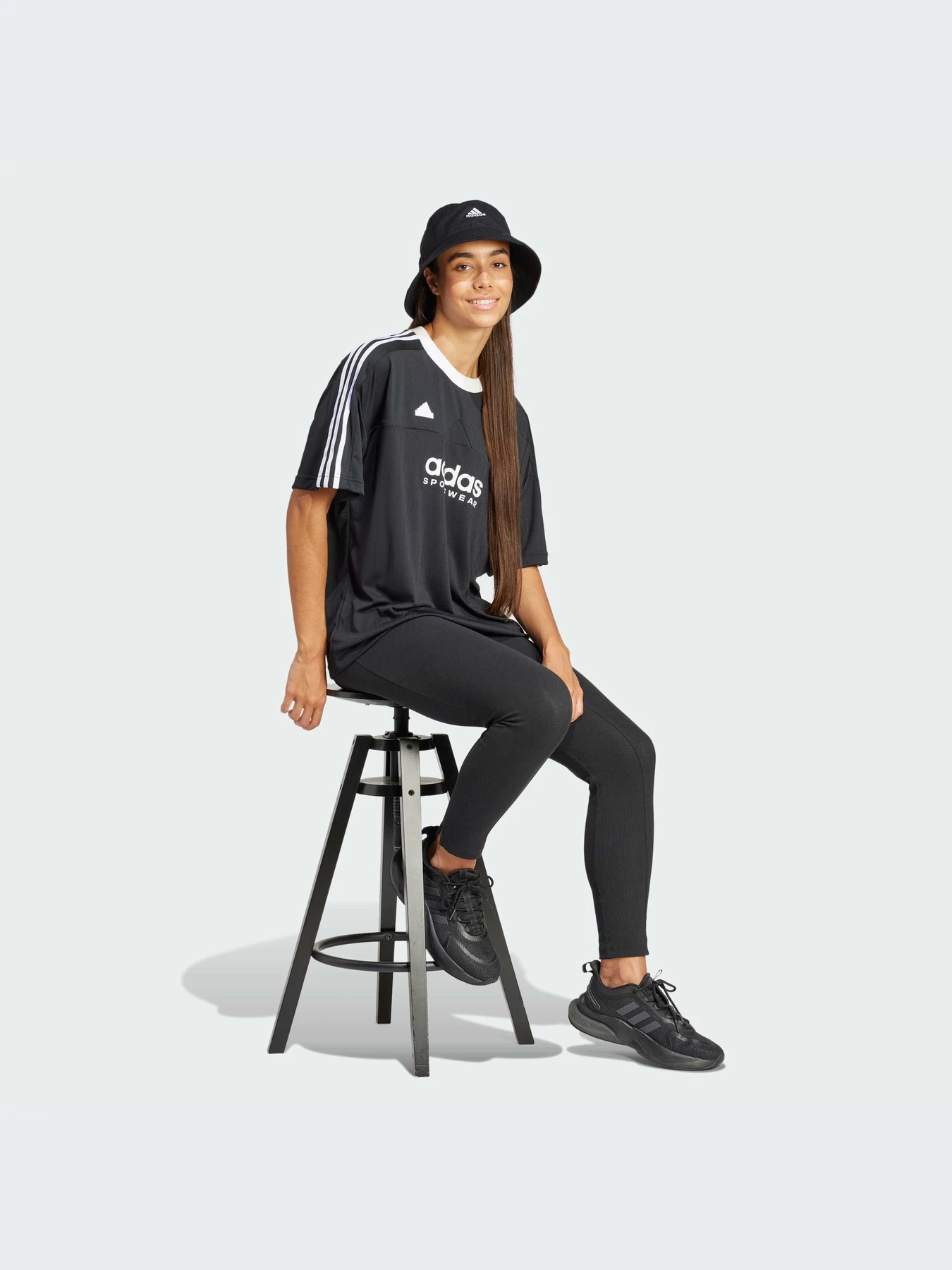 Брюки Adidas модель IP2281-KZ Брюки Adidas модель IP2281-KZ Фото