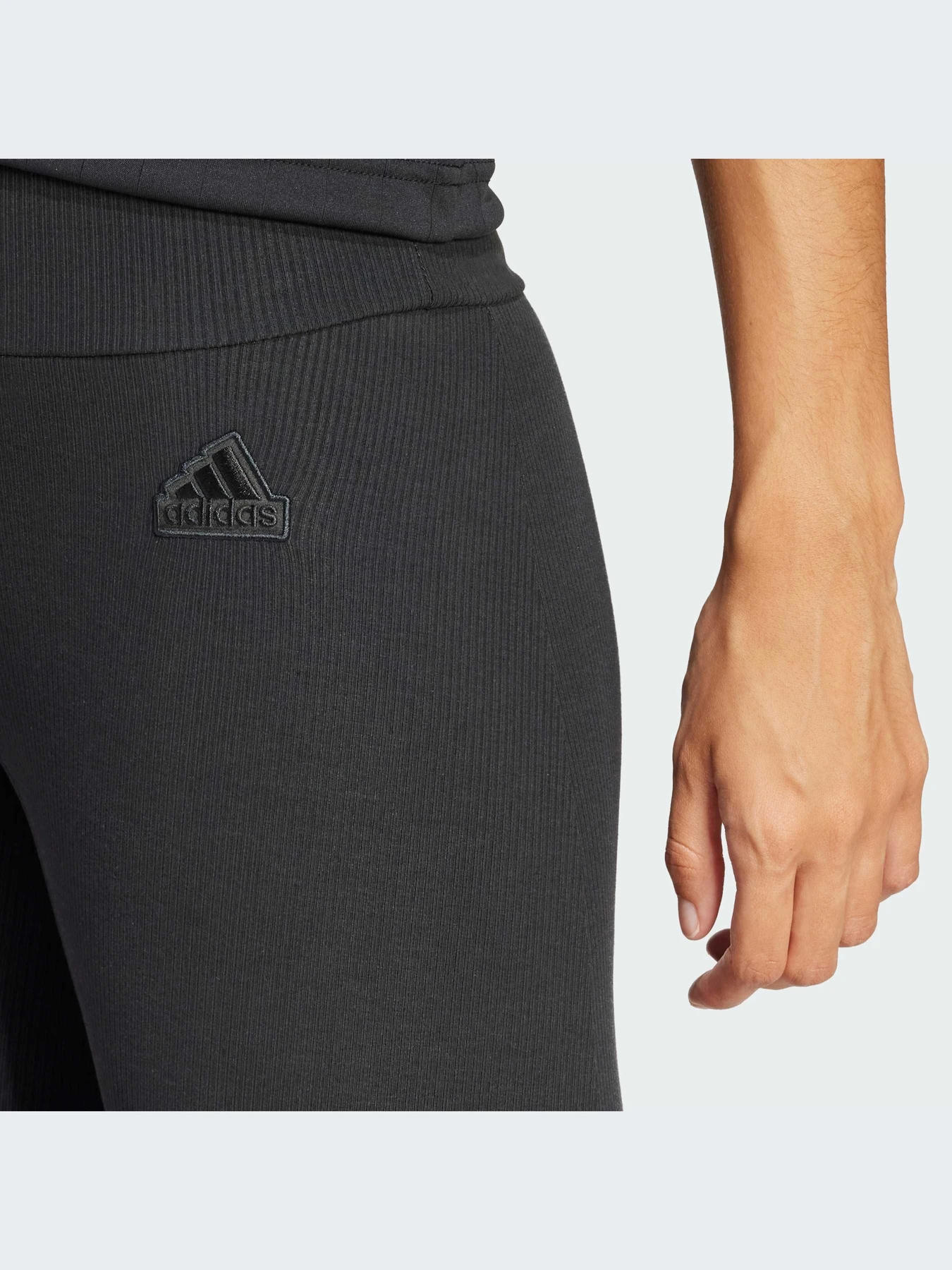 Брюки Adidas модель IP2281-KZ Брюки Adidas модель IP2281-KZ Фото
