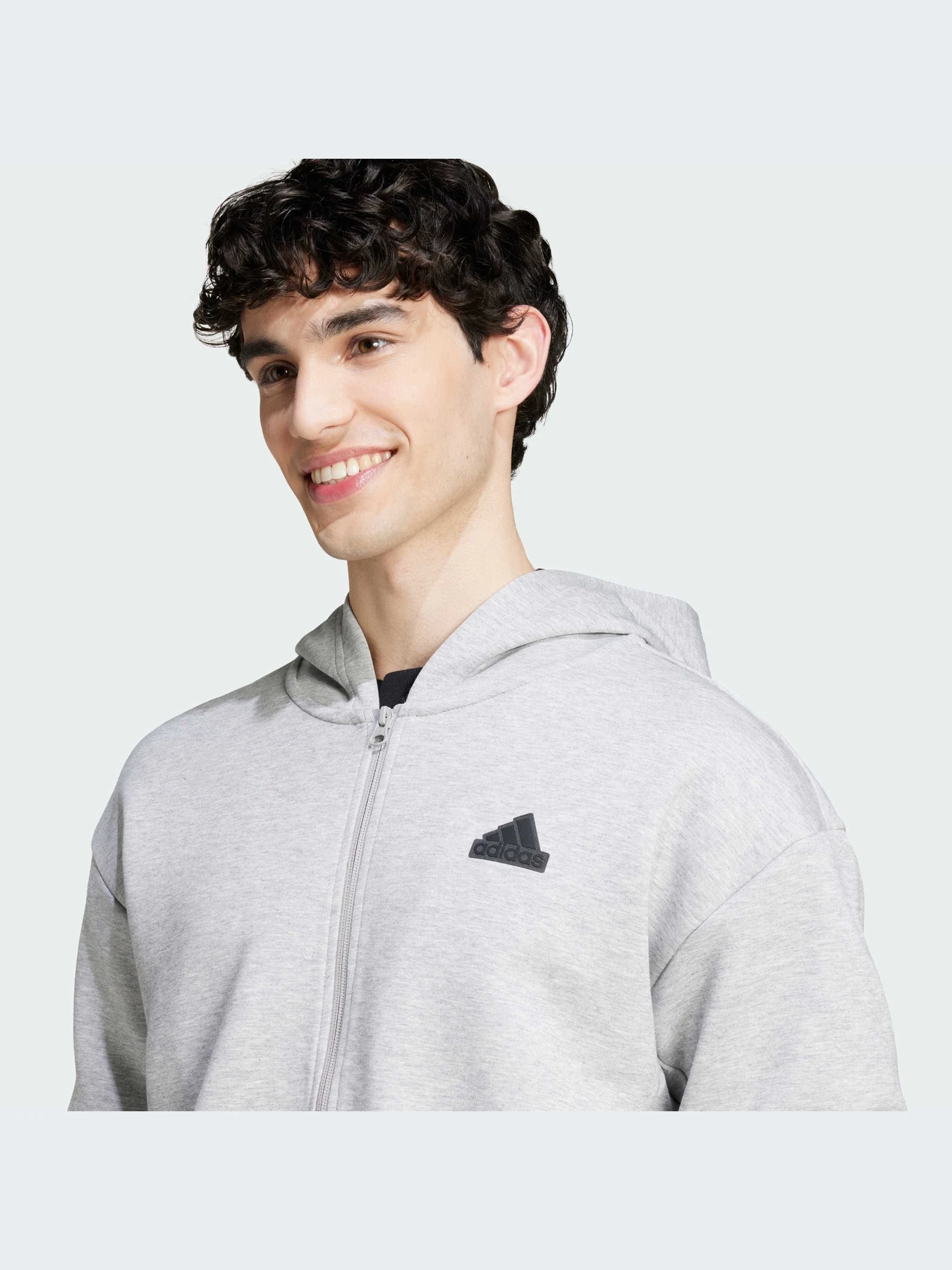 Худи и свитшоты Adidas Icons модель IW8597-KZ Худи и свитшоты Adidas Icons модель IW8597-KZ Фото
