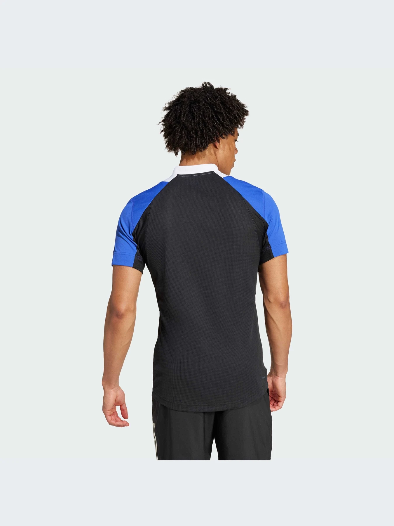 Футболки и поло Adidas модель IW6197-KZ Футболки и поло Adidas модель IW6197-KZ Фото