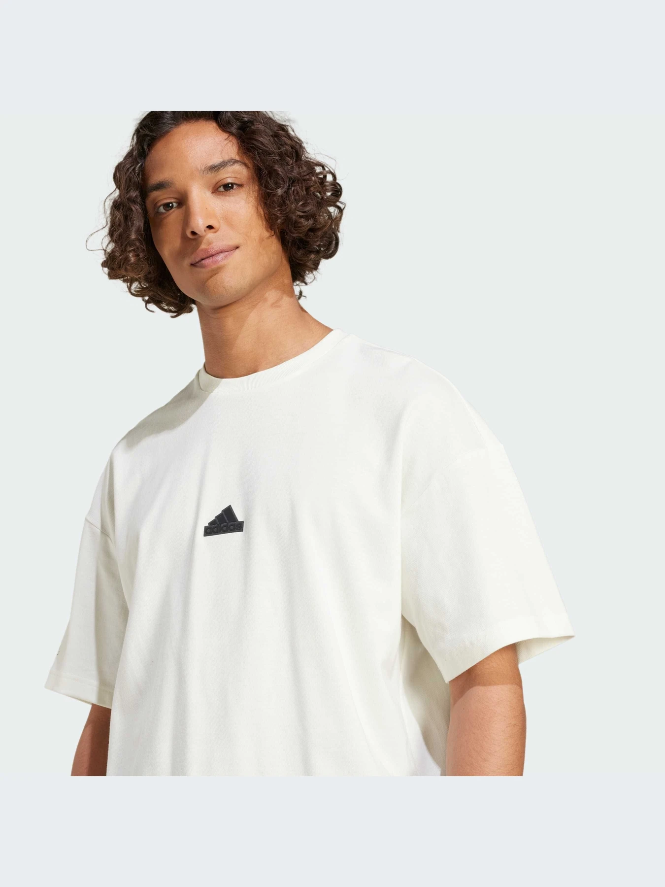 Футболки и поло Adidas модель JE3956-KZ Футболки и поло Adidas модель JE3956-KZ Фото