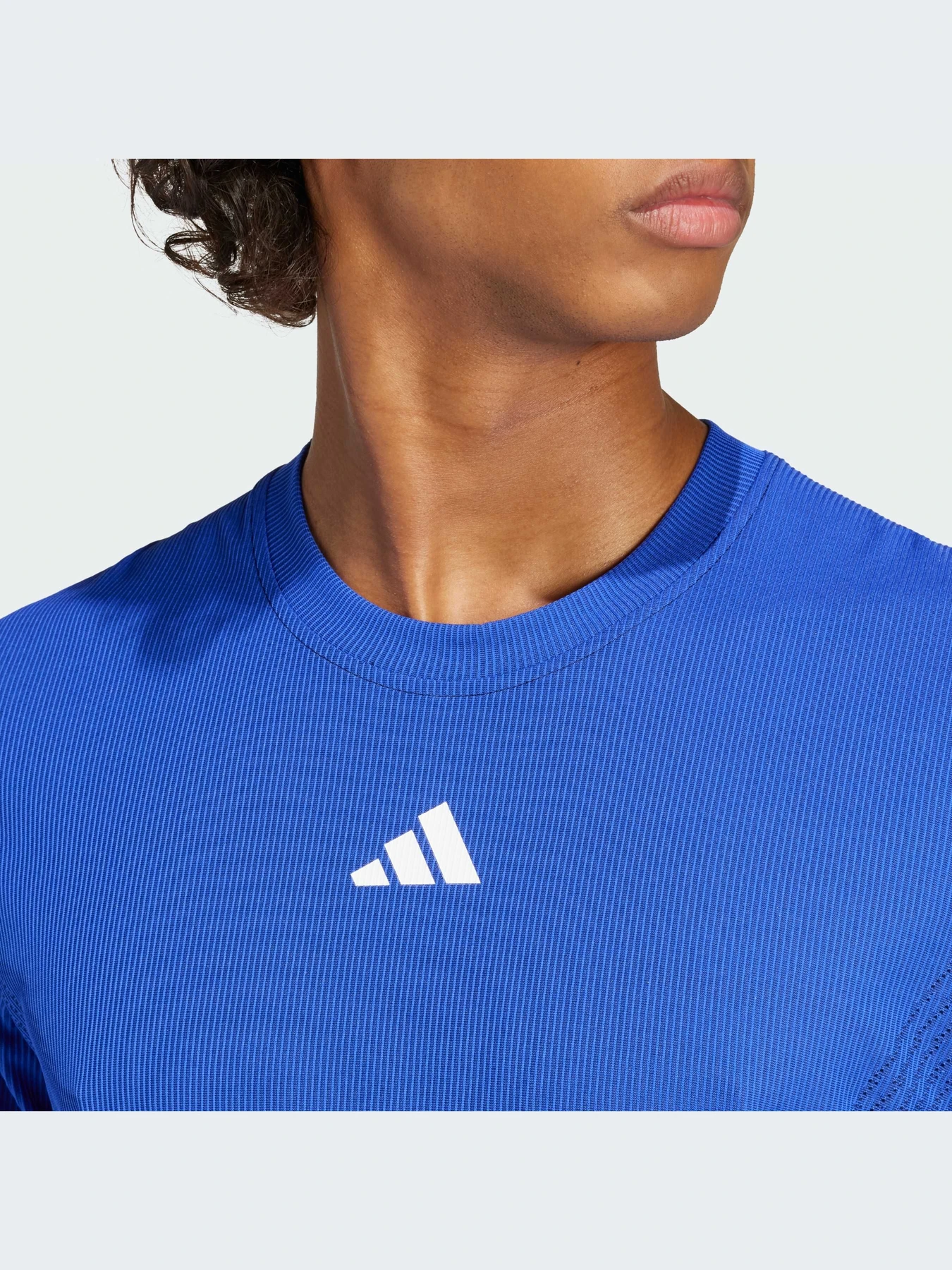 Футболки и поло Adidas модель IV8320-KZ Футболки и поло Adidas модель IV8320-KZ Фото