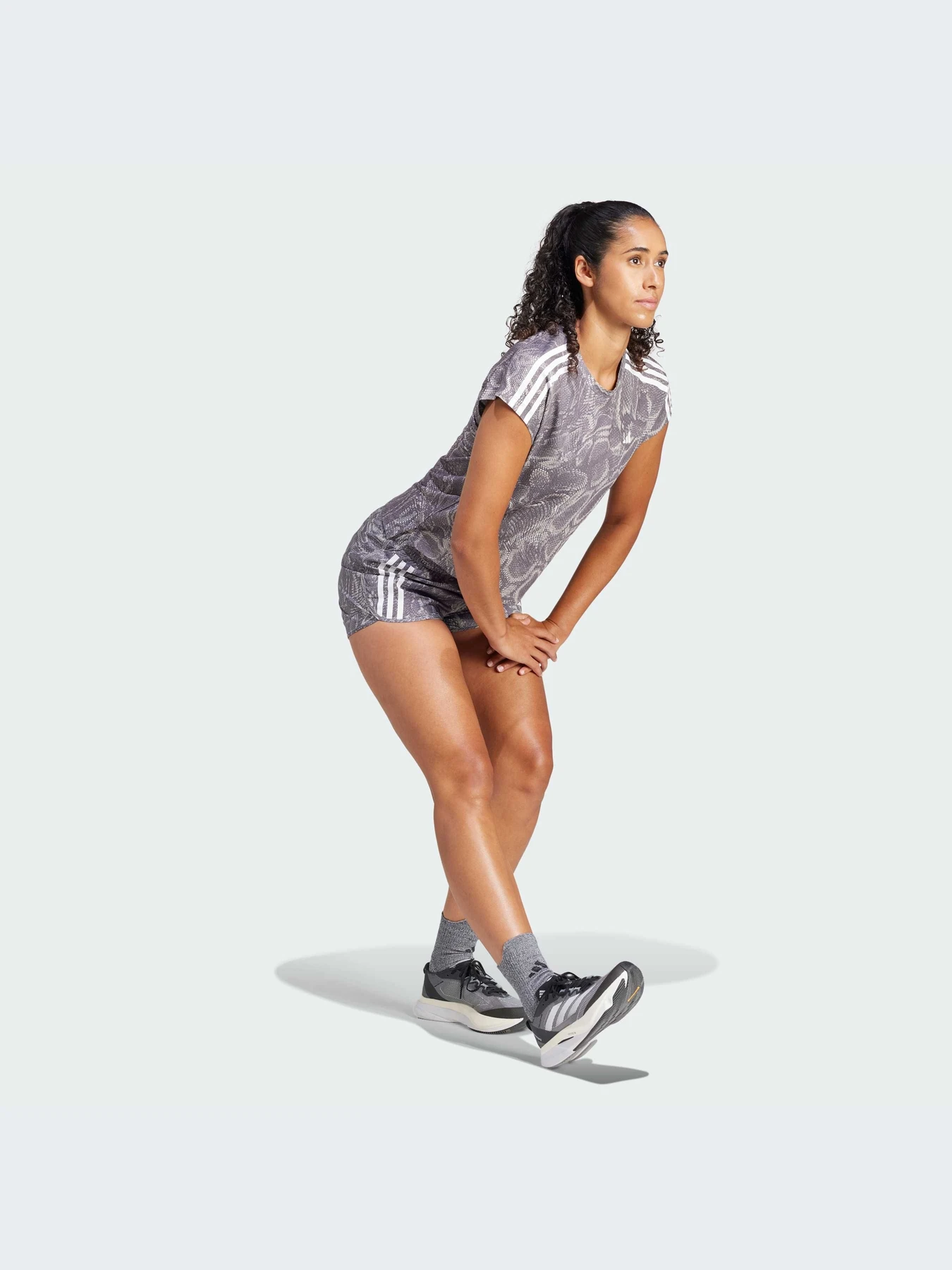 Футболки и поло Adidas модель IV9990-KZ Футболки и поло Adidas модель IV9990-KZ Фото
