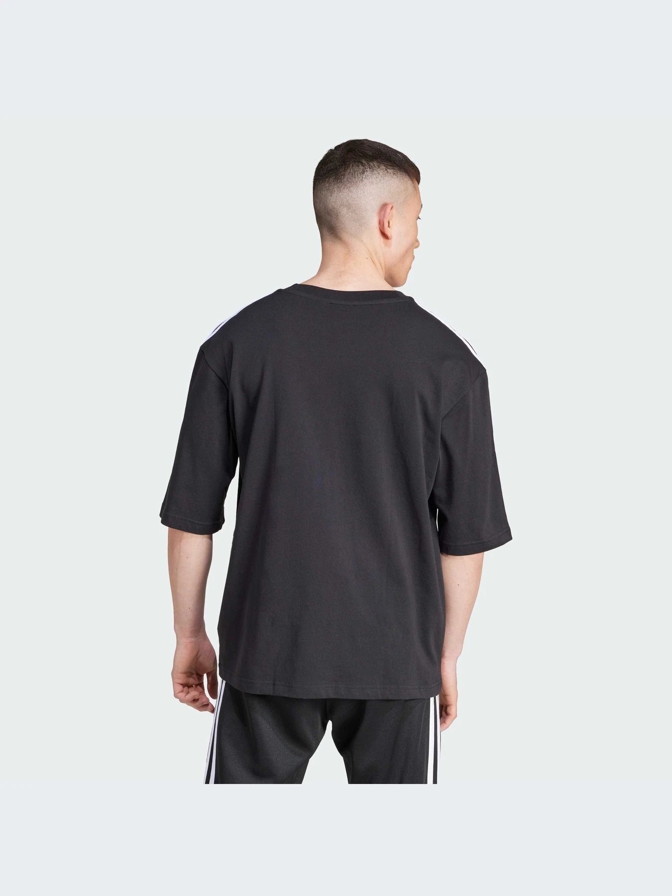 Футболки и поло Adidas Adicolor модель IZ1832-KZ Футболки и поло Adidas Adicolor модель IZ1832-KZ Фото