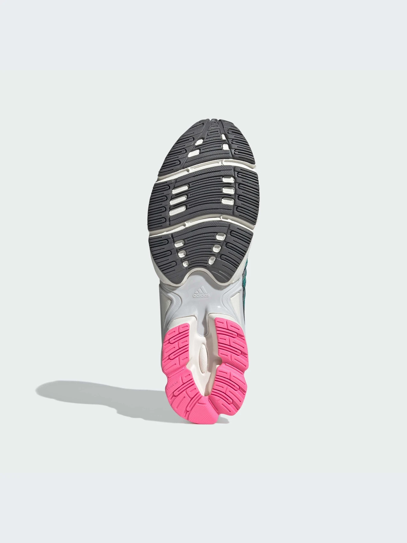 Кроссовки Adidas Ozweego модель IH0416-KZ Кроссовки Adidas Ozweego модель IH0416-KZ Фото