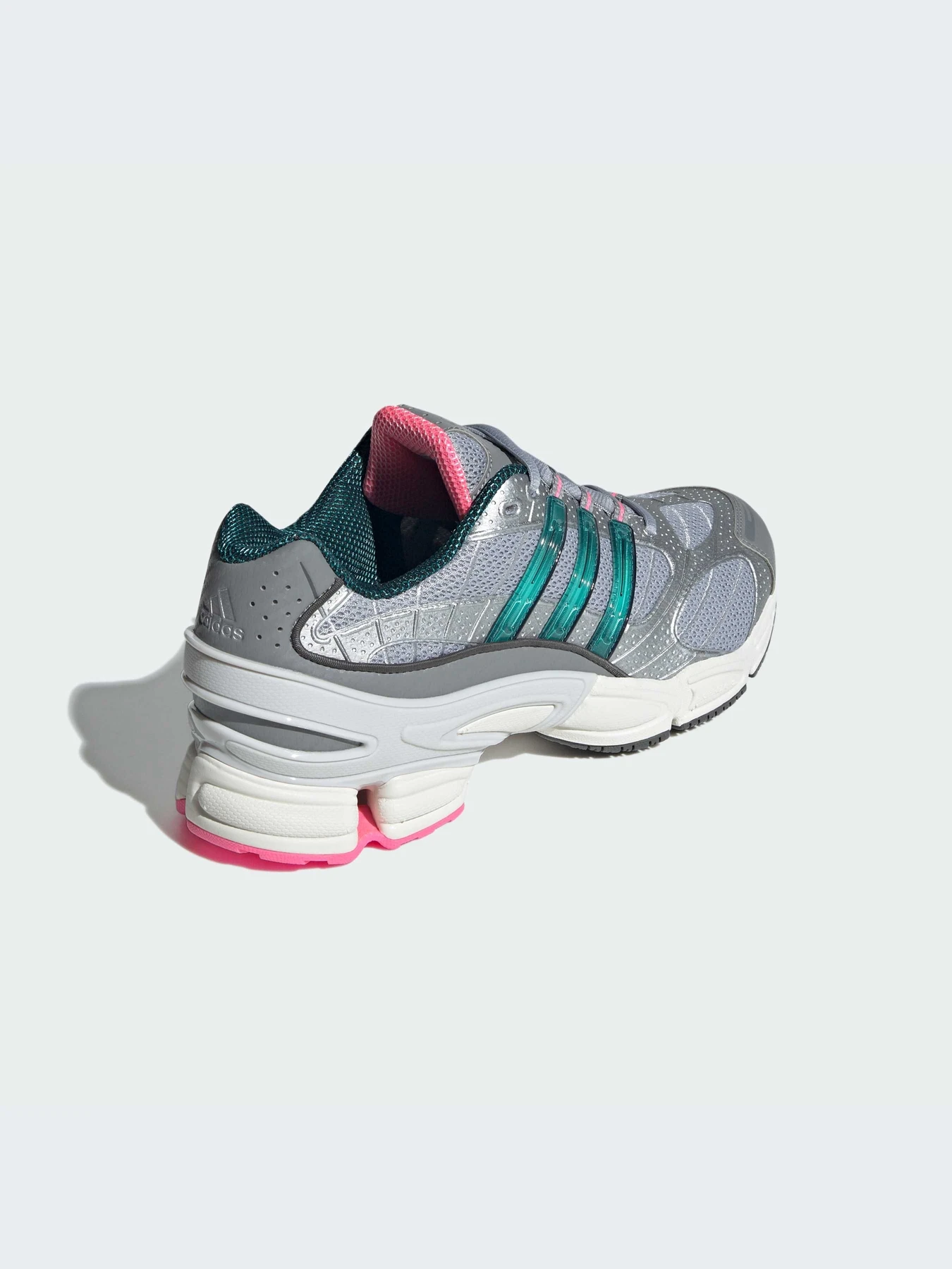 Кроссовки Adidas Ozweego модель IH0416-KZ Кроссовки Adidas Ozweego модель IH0416-KZ Фото