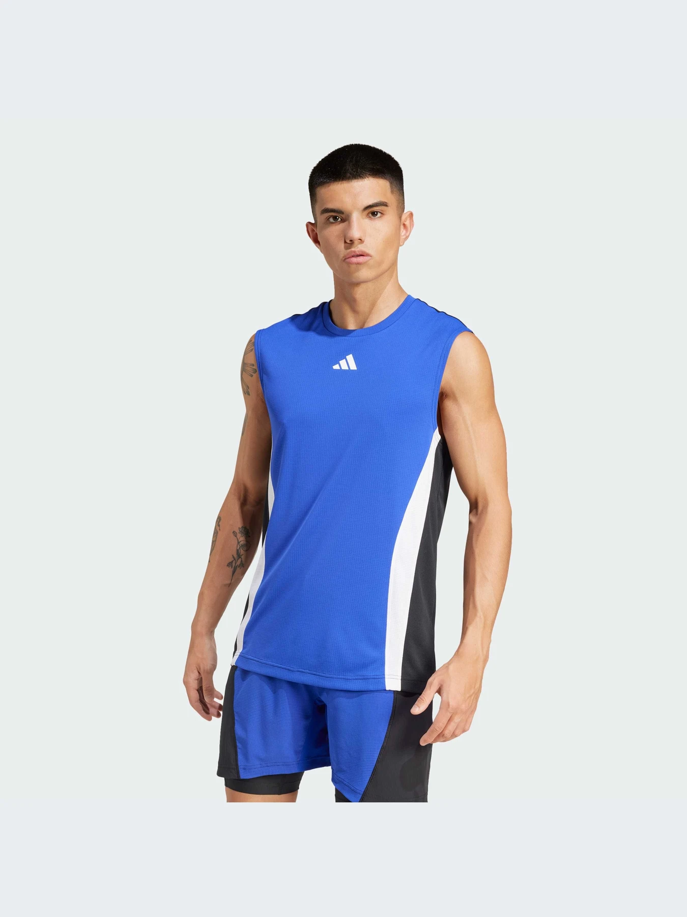 Футболки и поло Adidas модель IW6422-KZ Футболки и поло Adidas модель IW6422-KZ Фото