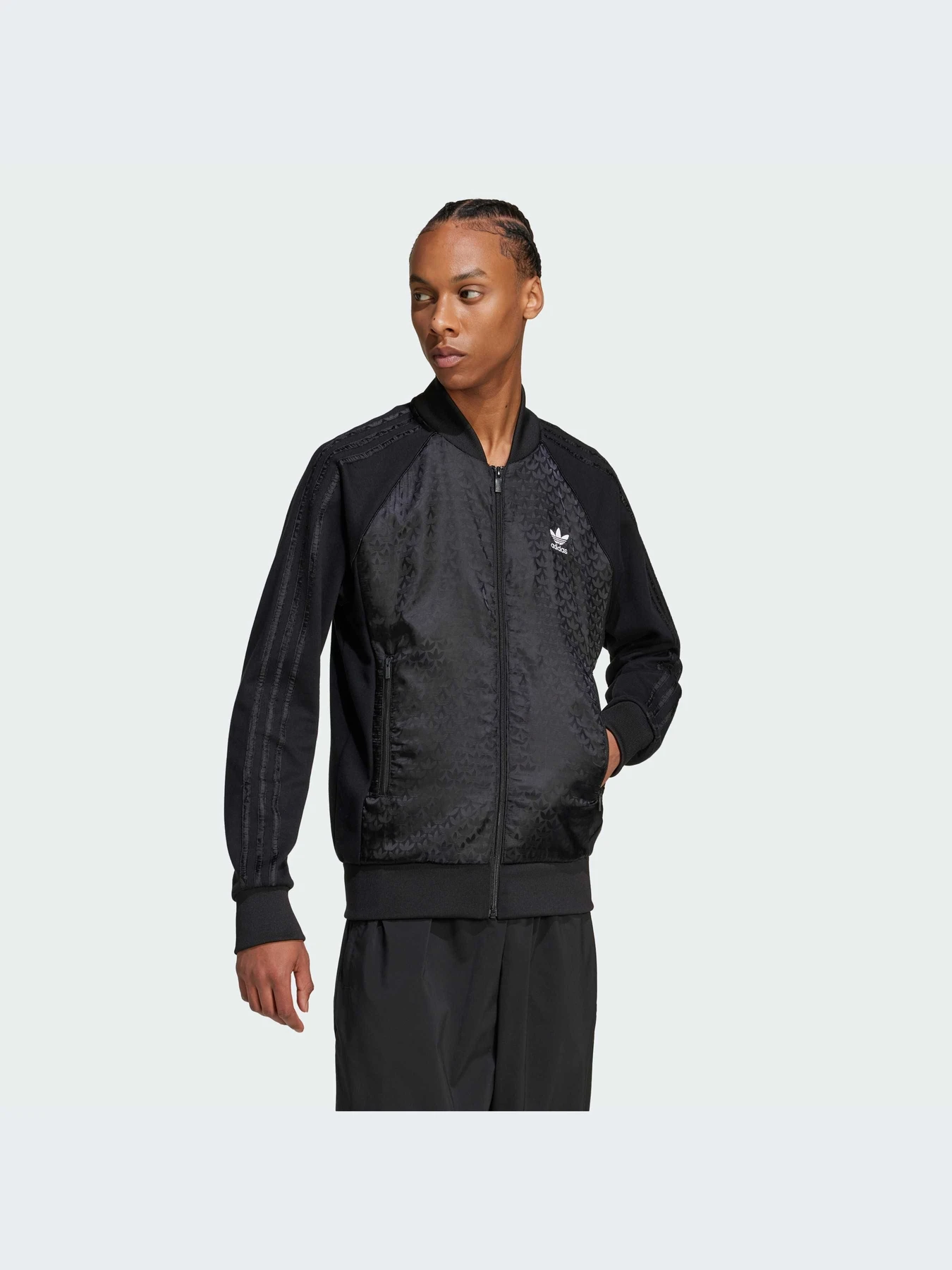 Худи и свитшоты Adidas Graphics модель IZ2541-KZ Худи и свитшоты Adidas Graphics модель IZ2541-KZ Фото
