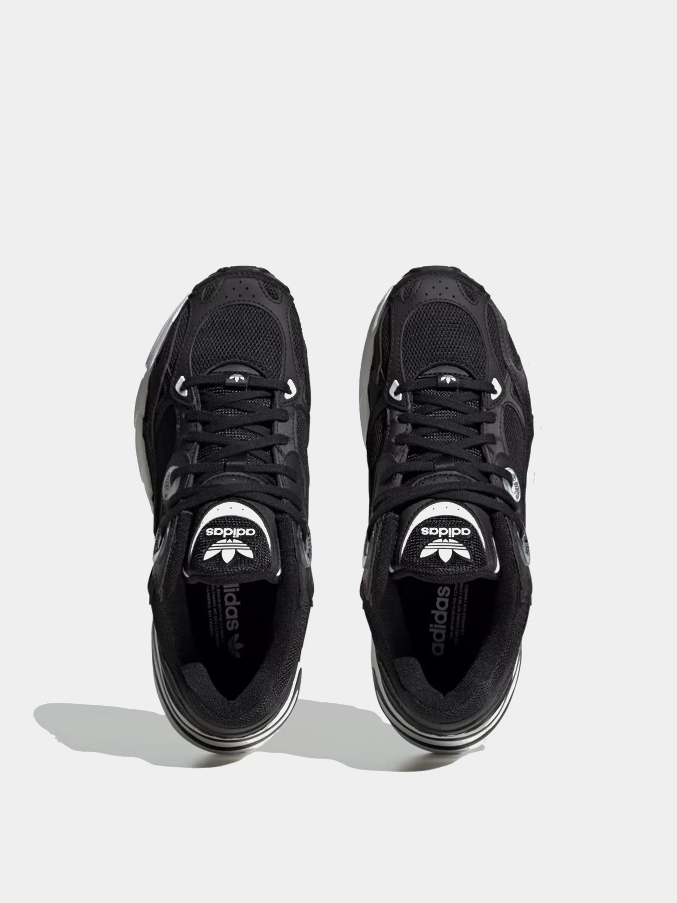 Кроссовки Adidas модель IE9886 Кроссовки Adidas модель IE9886 Фото