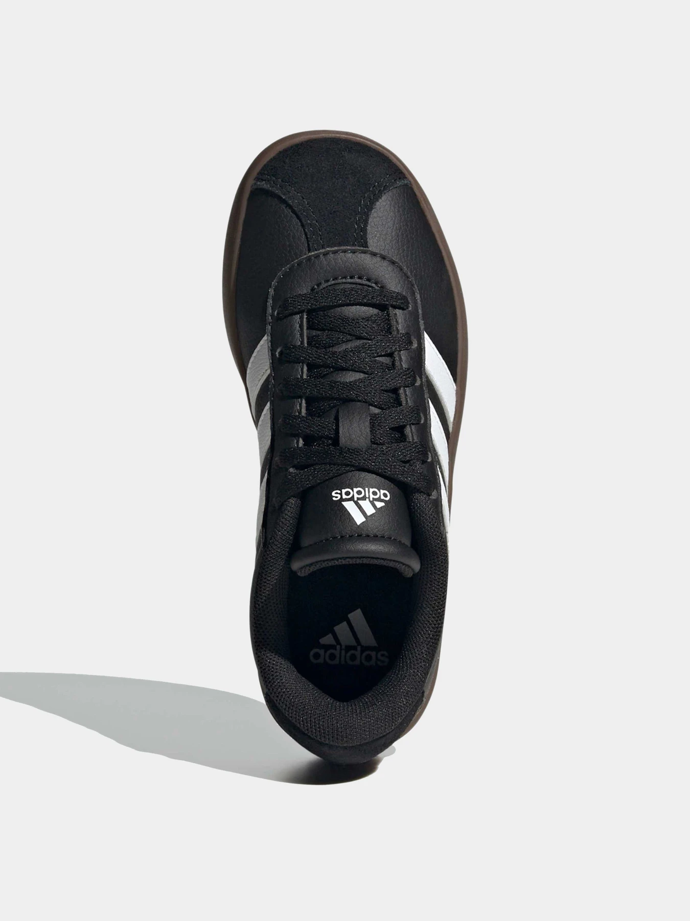 Кроссовки Adidas модель IE3630 Кроссовки Adidas модель IE3630 Фото