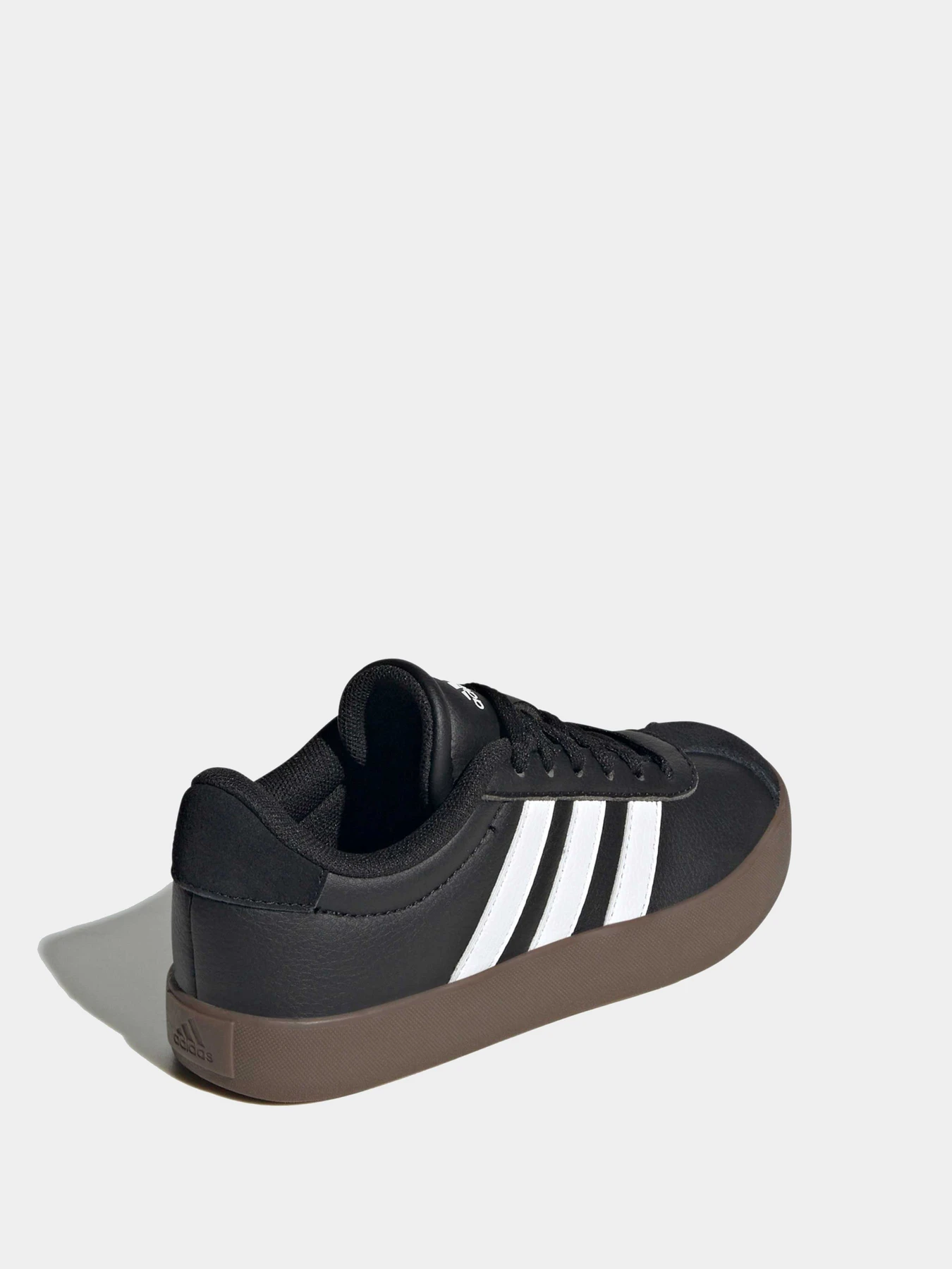 Кроссовки Adidas модель IE3630 Кроссовки Adidas модель IE3630 Фото