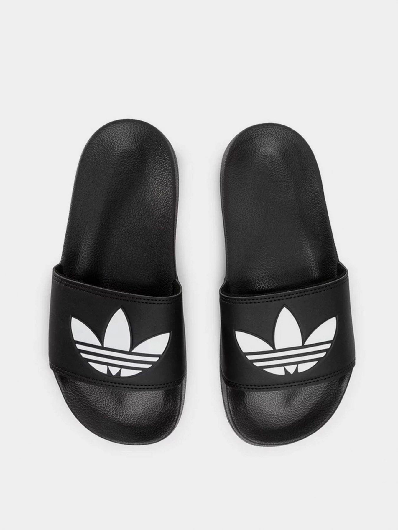 Шлёпанцы Adidas модель FU8298 Шлёпанцы Adidas модель FU8298 Фото
