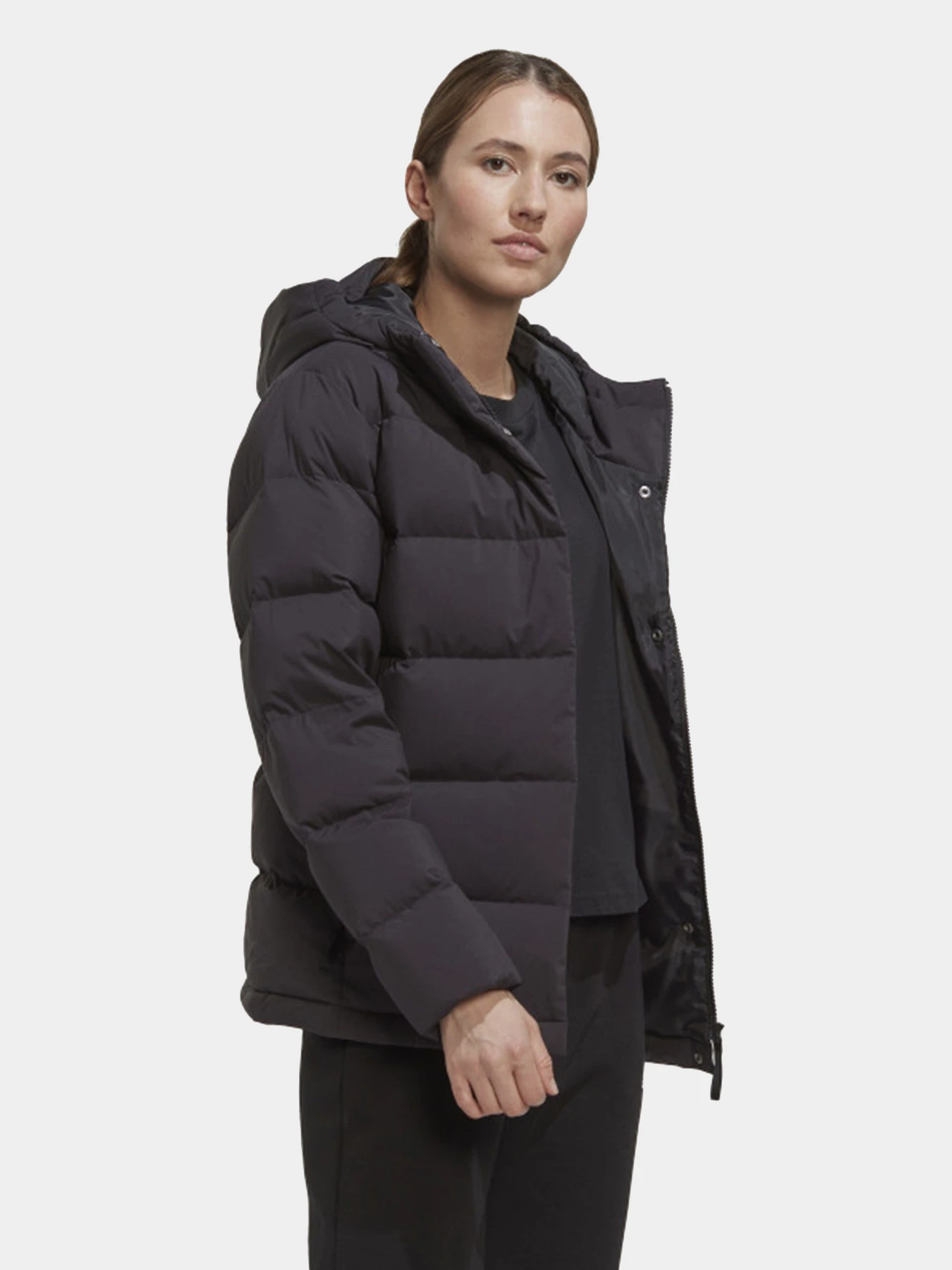 Куртки и дубленки Adidas модель HN5641 Куртки и дубленки Adidas модель HN5641 Фото