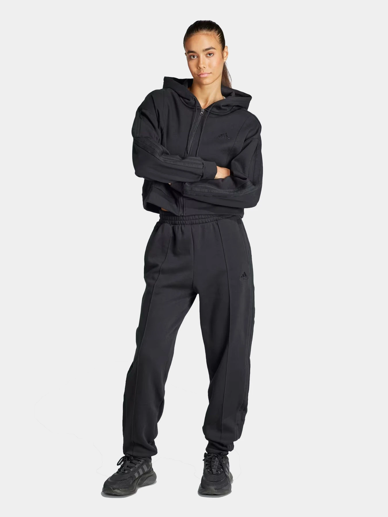 Костюмы Adidas модель IN1837 Костюмы Adidas модель IN1837 Фото