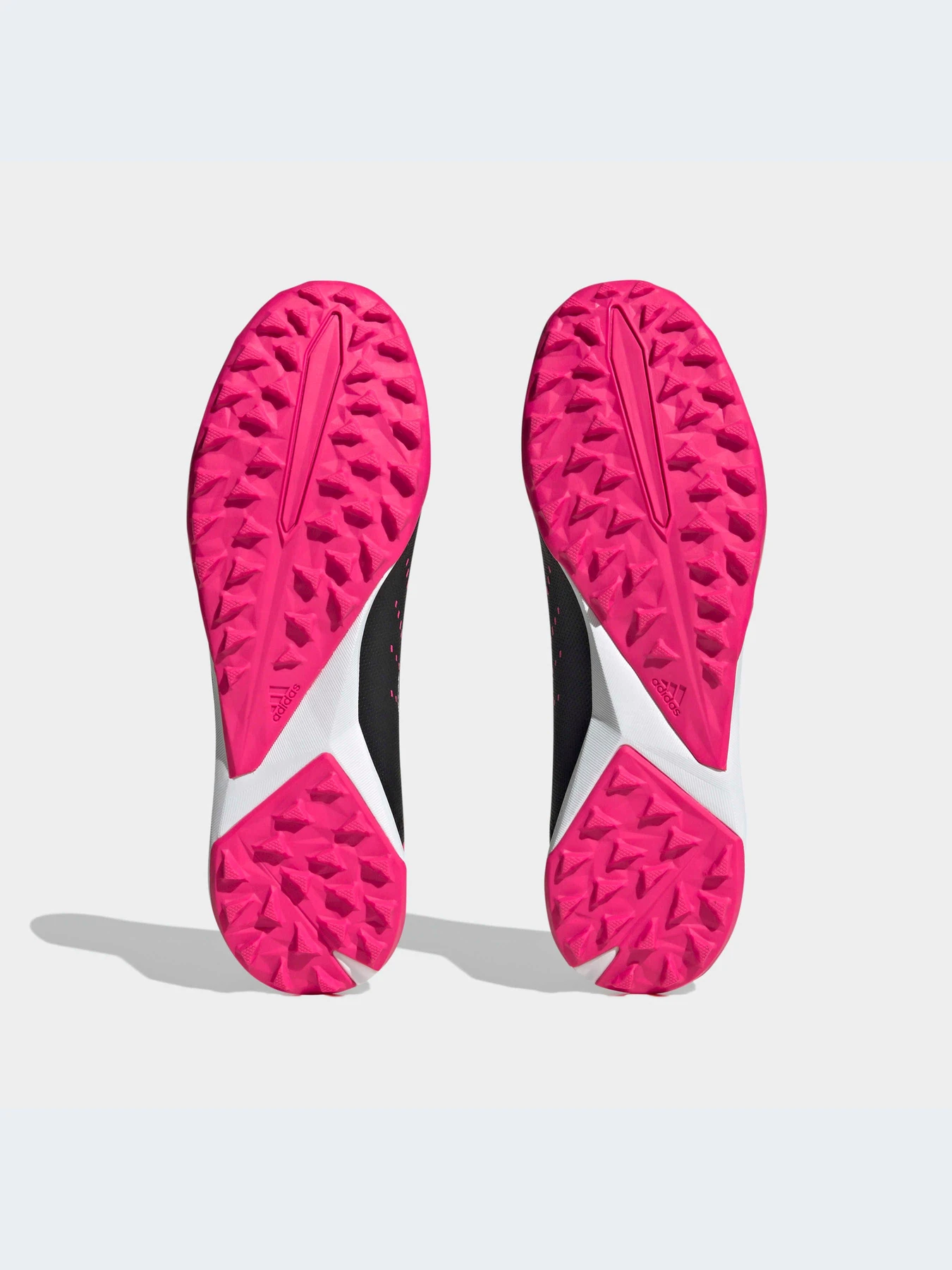 Кроссовки Adidas Predator модель GW4642-KZ Кроссовки Adidas Predator модель GW4642-KZ Фото