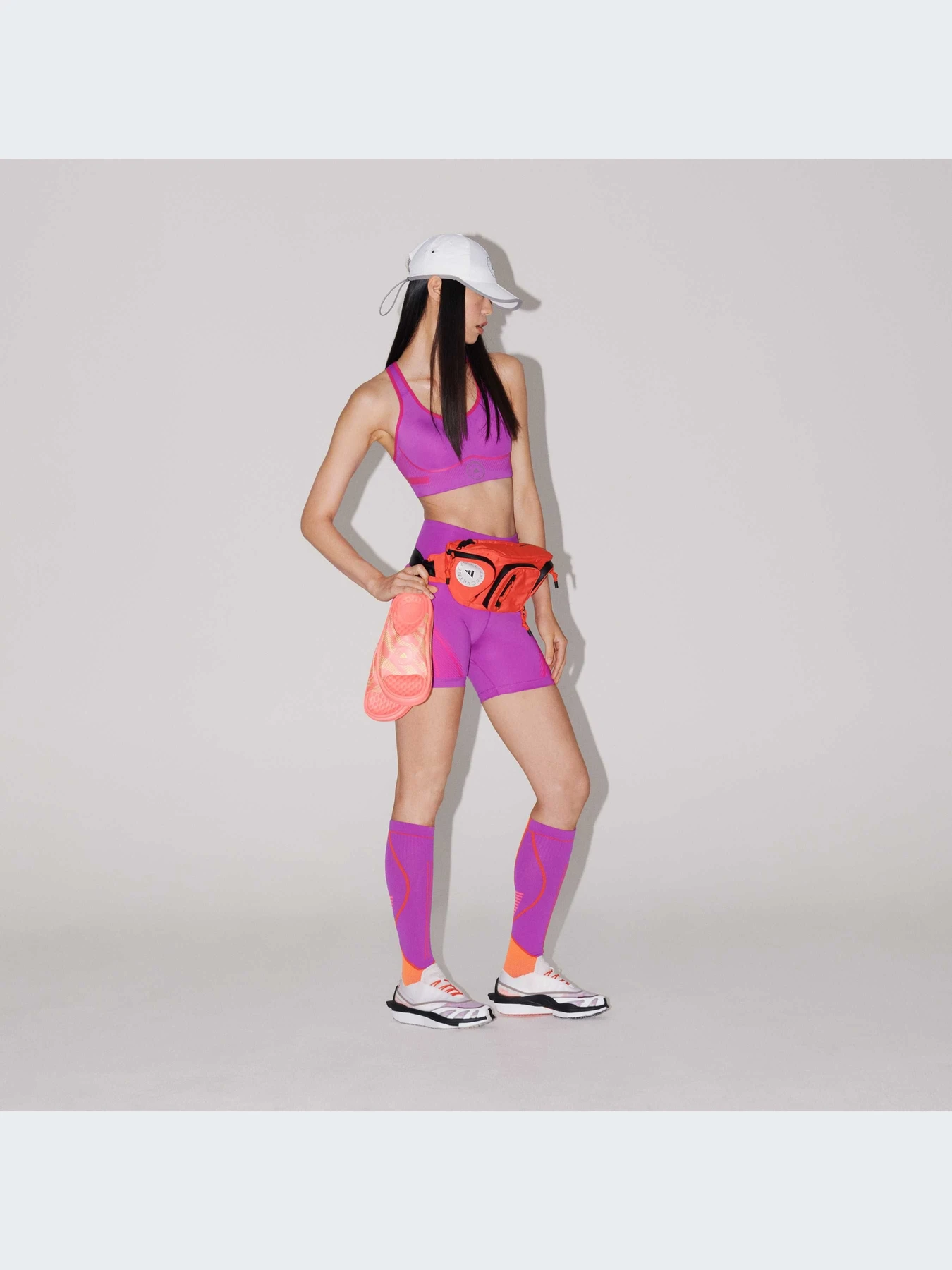 Шорты Adidas модель IT5779-KZ Шорты Adidas модель IT5779-KZ Фото