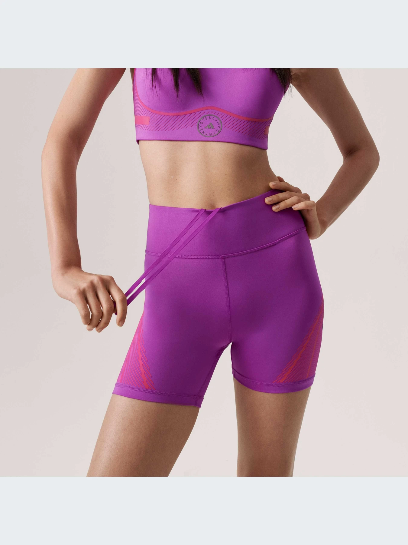 Шорты Adidas модель IT5779-KZ Шорты Adidas модель IT5779-KZ Фото