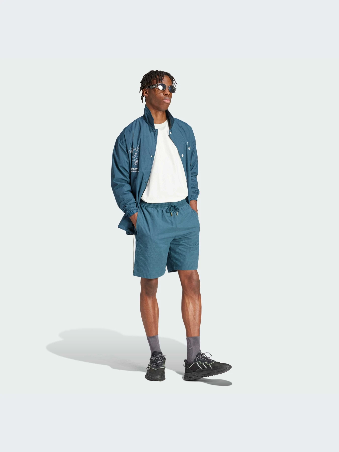 Шорты Adidas Graphics модель IS2952-KZ Шорты Adidas Graphics модель IS2952-KZ Фото