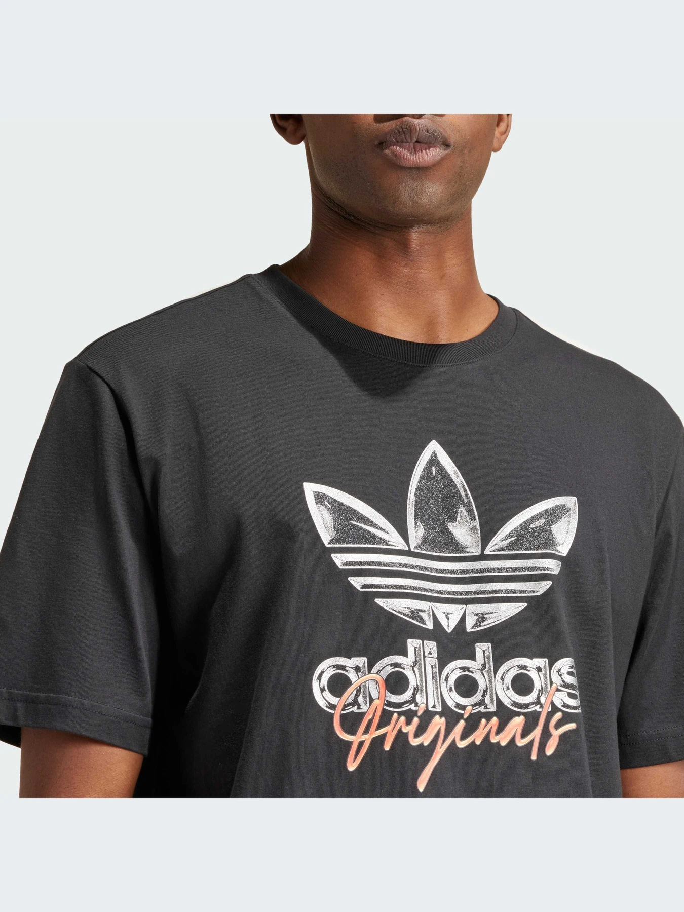 Футболки и поло Adidas Graphics модель IS0227-KZ Футболки и поло Adidas Graphics модель IS0227-KZ Фото