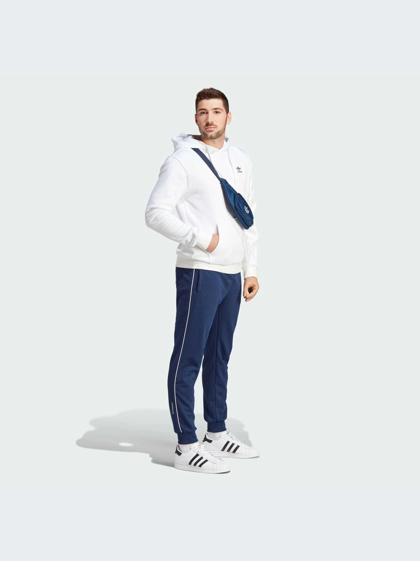 Брюки Adidas Adicolor модель IM9445-KZ Брюки Adidas Adicolor модель IM9445-KZ Фото