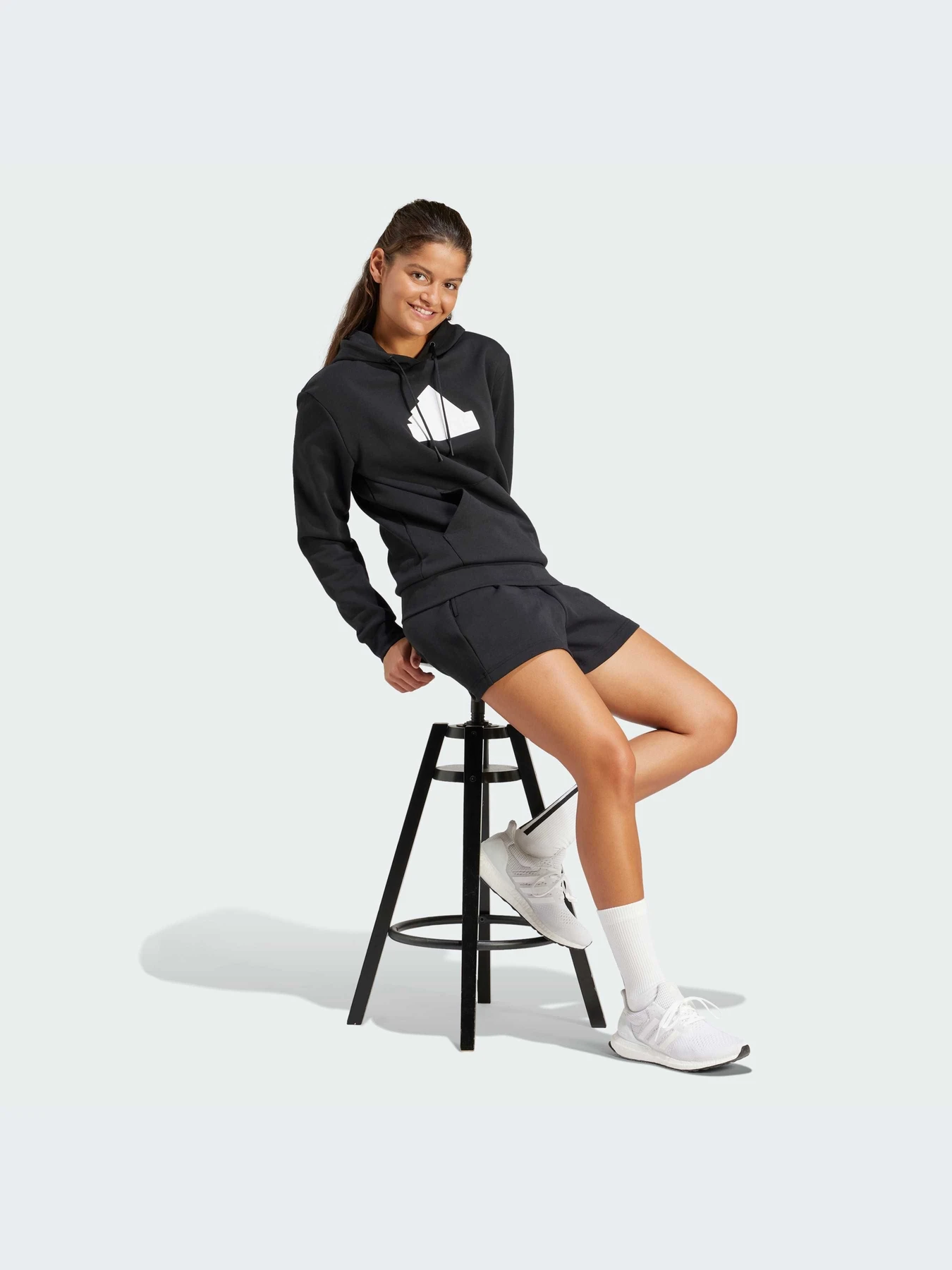 Худи и свитшоты Adidas модель IP1541-KZ Худи и свитшоты Adidas модель IP1541-KZ Фото