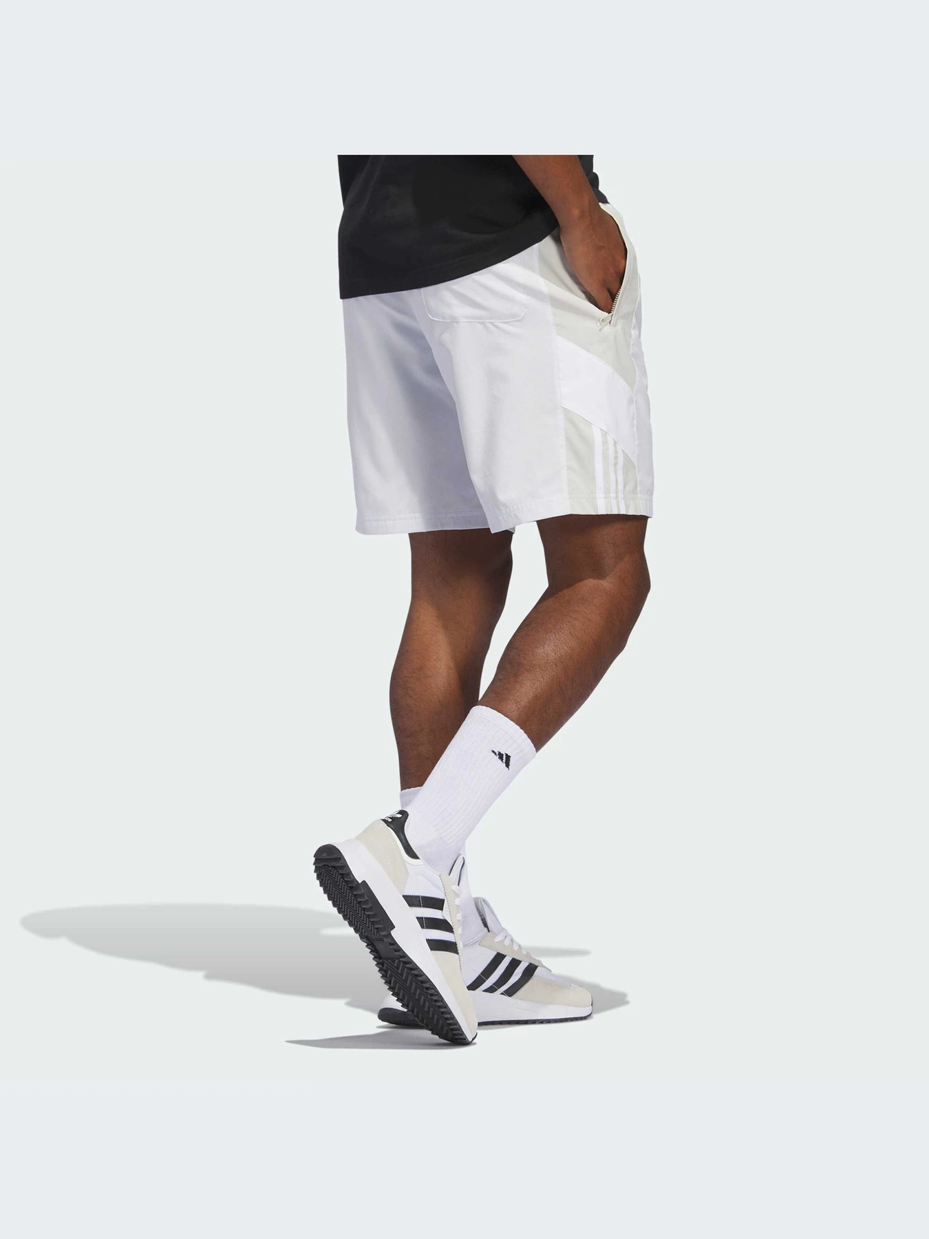 Шорты Adidas модель IC6011-KZ Шорты Adidas модель IC6011-KZ Фото