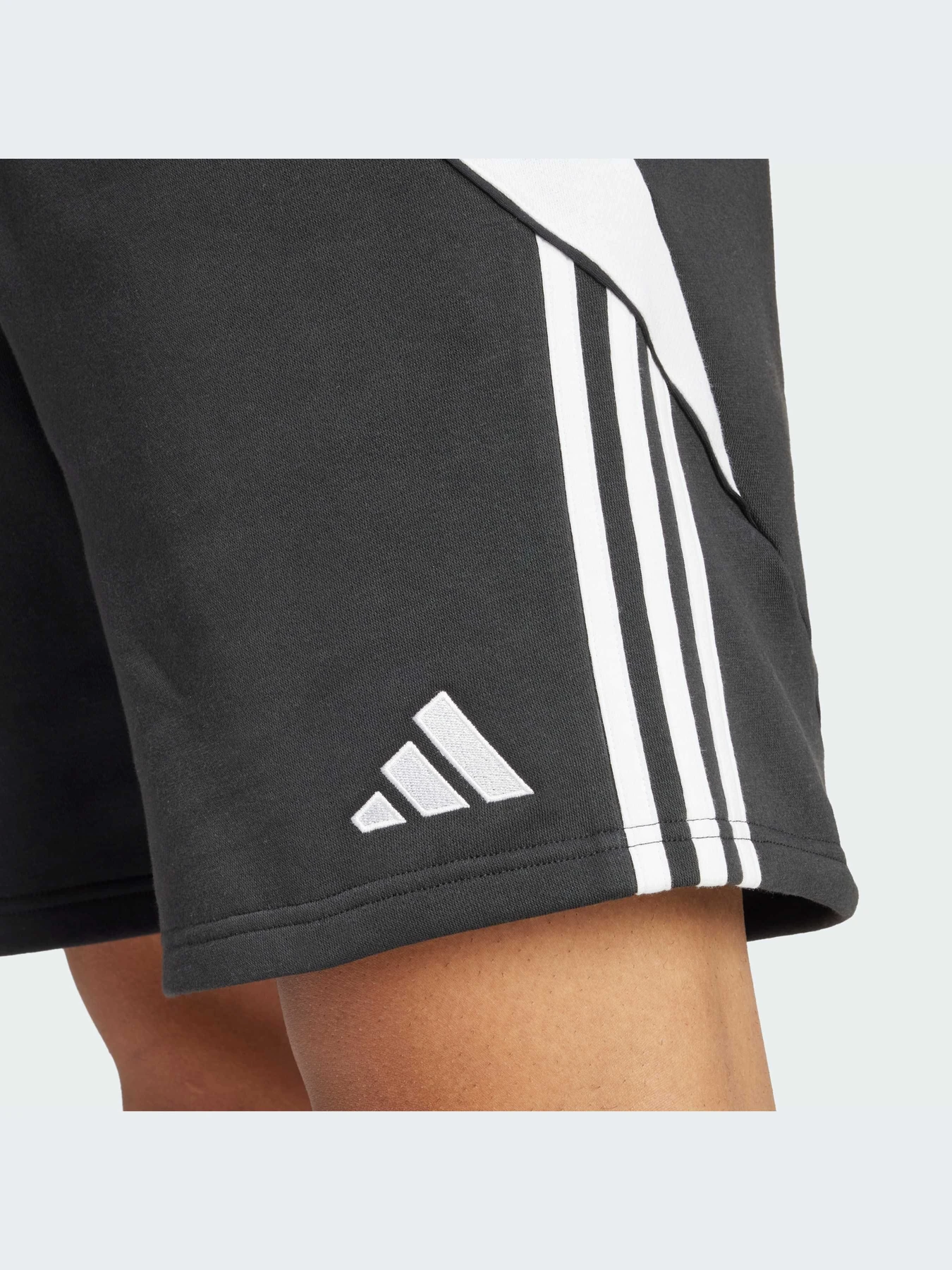 Шорты Adidas Tiro модель IP1954-KZ Шорты Adidas Tiro модель IP1954-KZ Фото