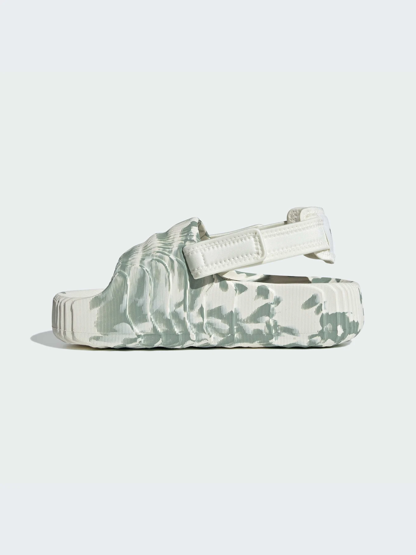 Сандалии Adidas Adilette модель IE5652-KZ Сандалии Adidas Adilette модель IE5652-KZ Фото