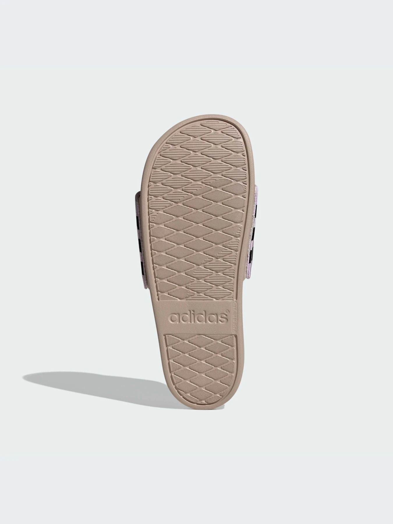 Шлёпанцы Adidas Adilette модель IF1560-KZ Шлёпанцы Adidas Adilette модель IF1560-KZ Фото