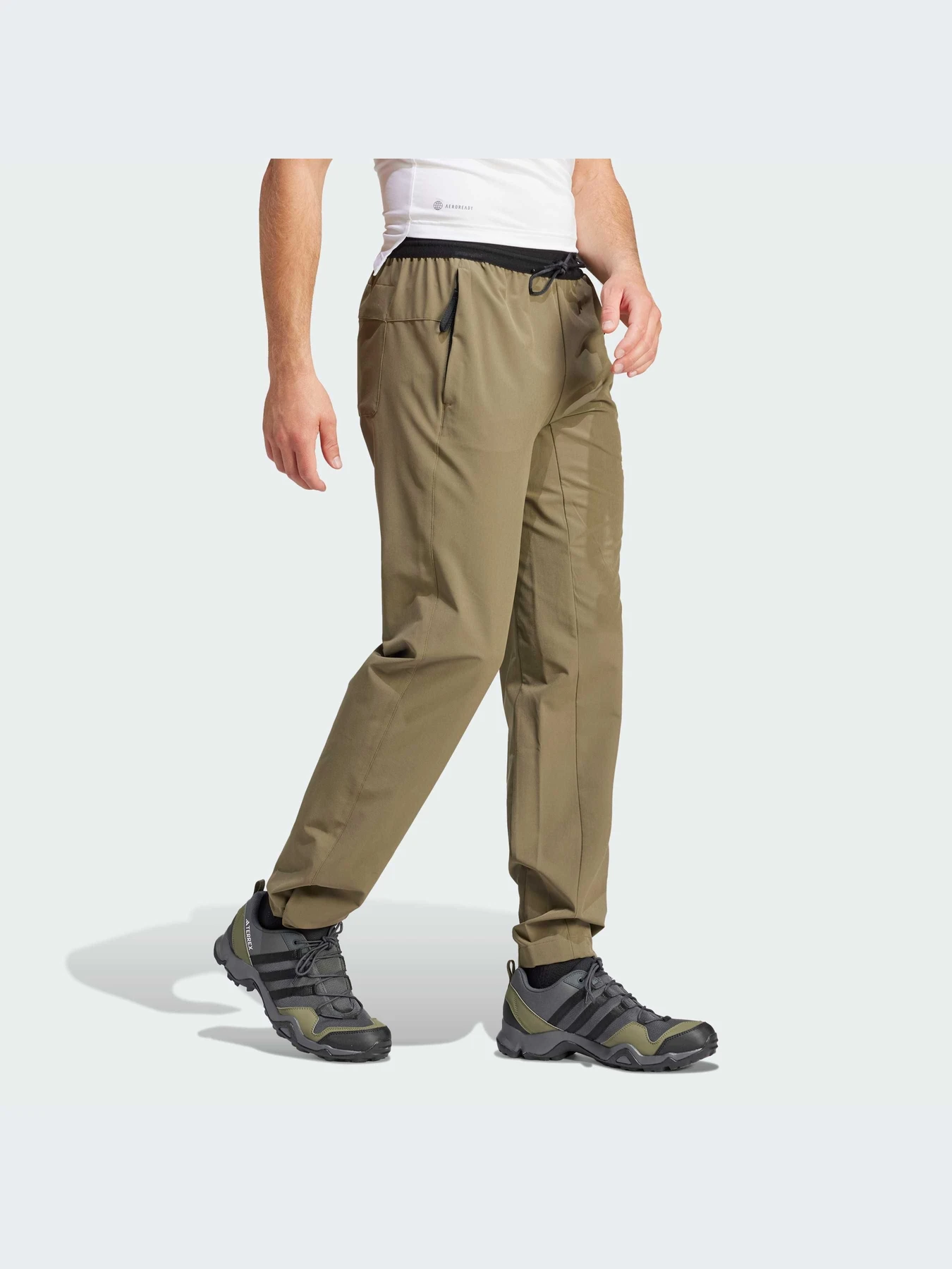 Брюки Adidas модель IQ3510-KZ Брюки Adidas модель IQ3510-KZ Фото