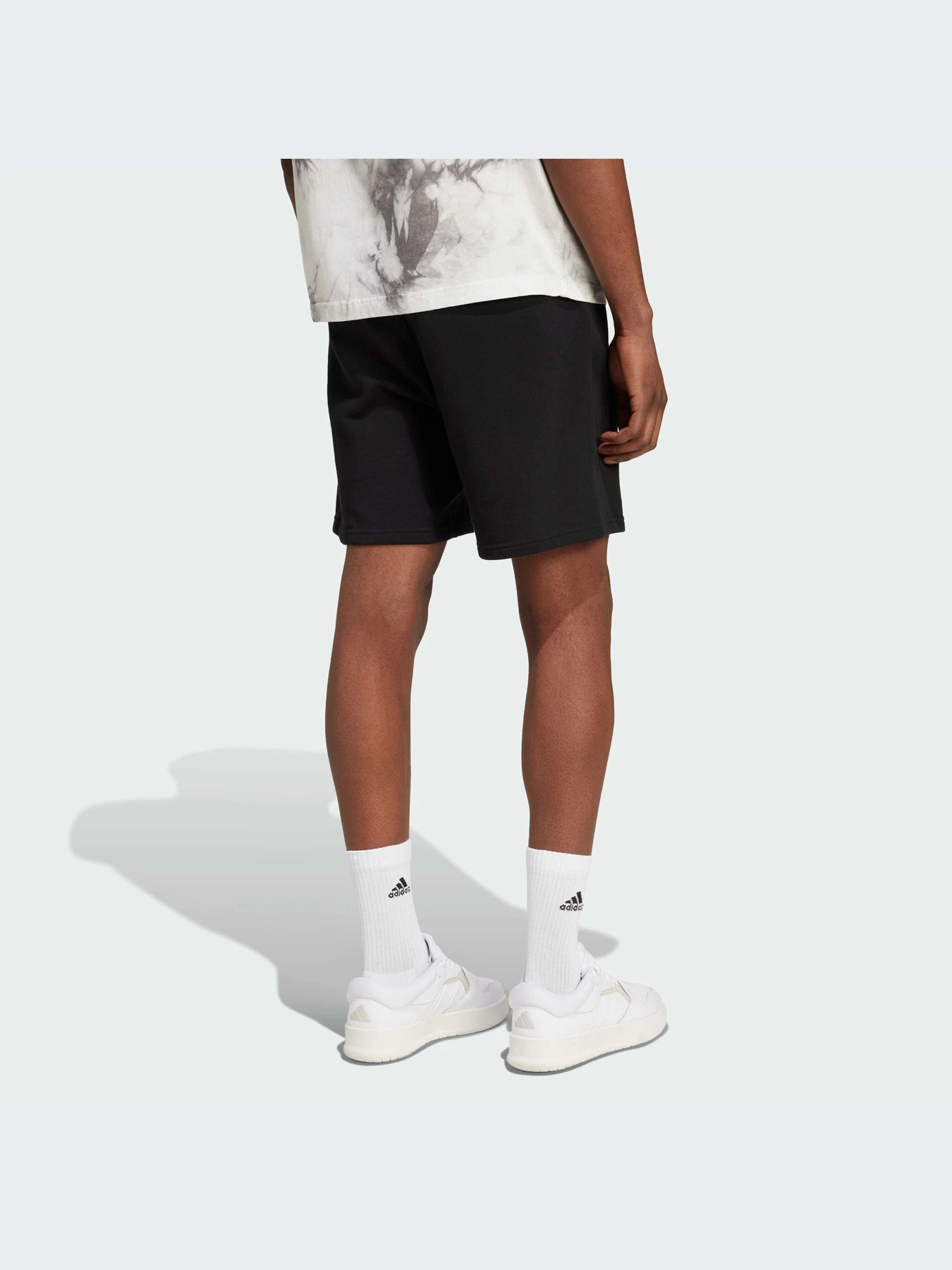 Шорты Adidas модель IX1247-KZ Шорты Adidas модель IX1247-KZ Фото
