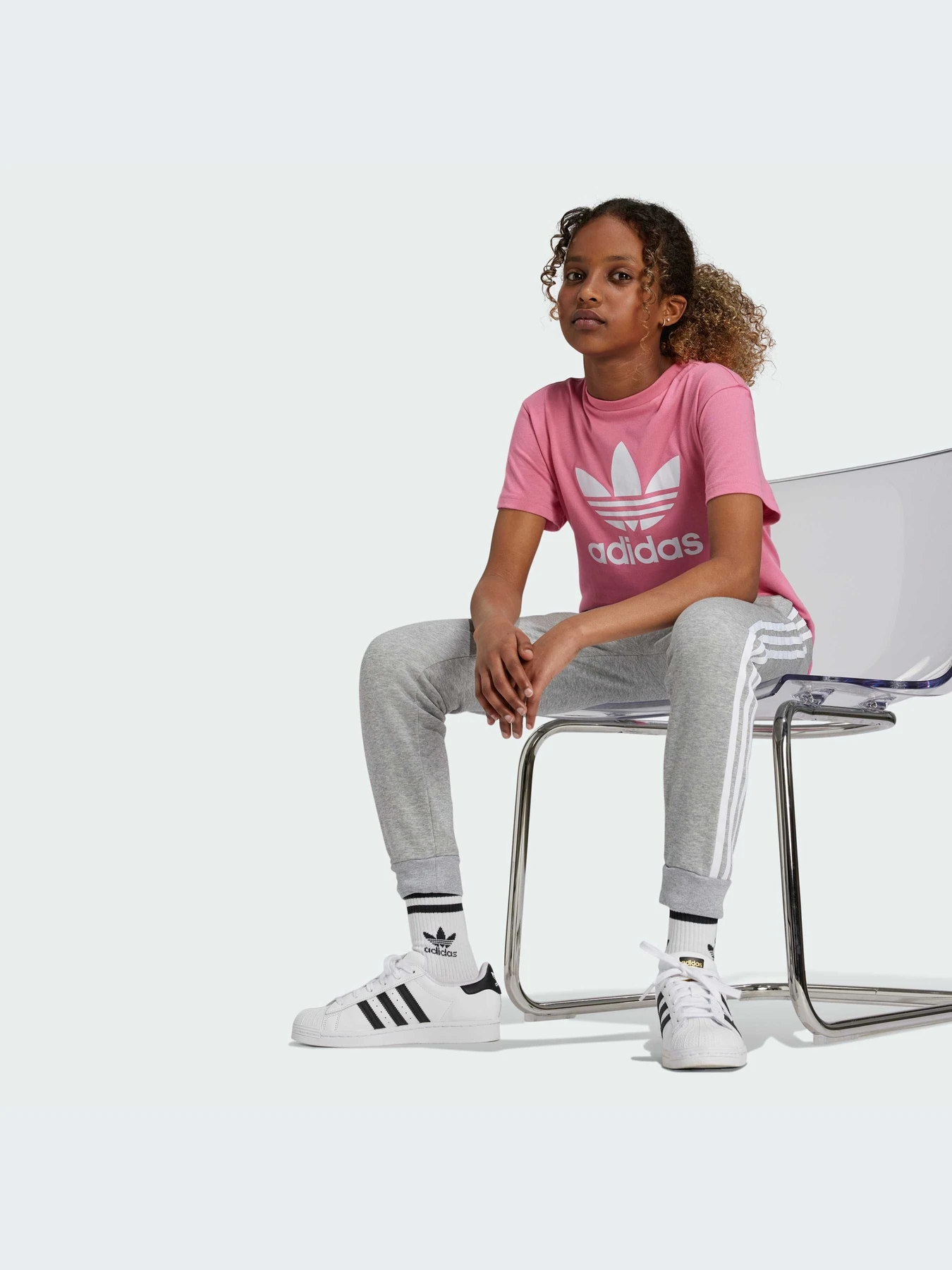 Футболки и поло Adidas Adicolor модель IY7424-KZ Футболки и поло Adidas Adicolor модель IY7424-KZ Фото